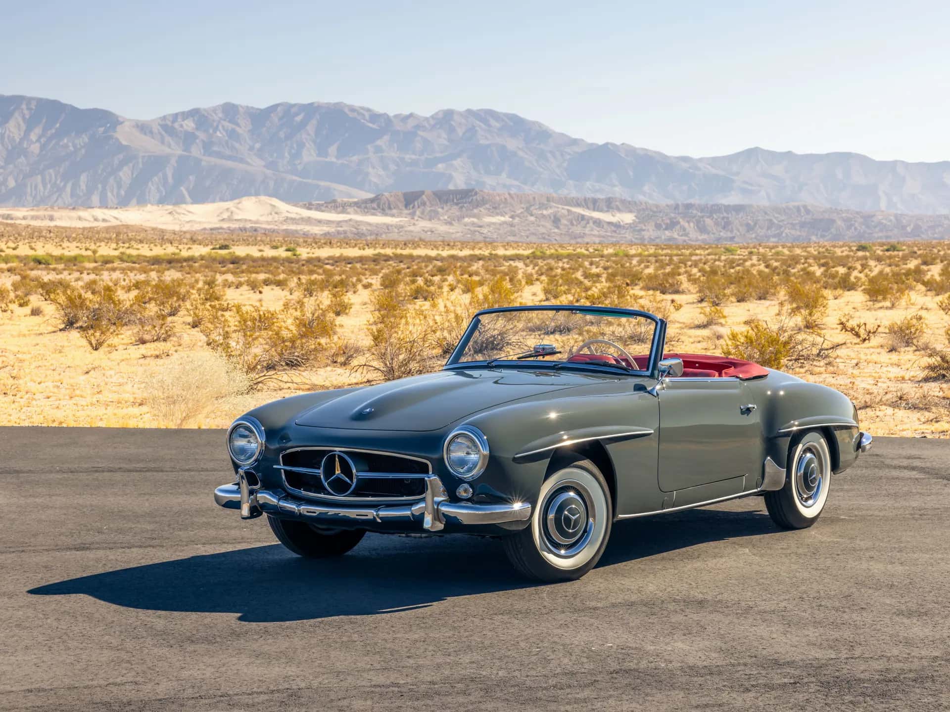 1961 Mercedes-Benz 190 SL sold for $190,400