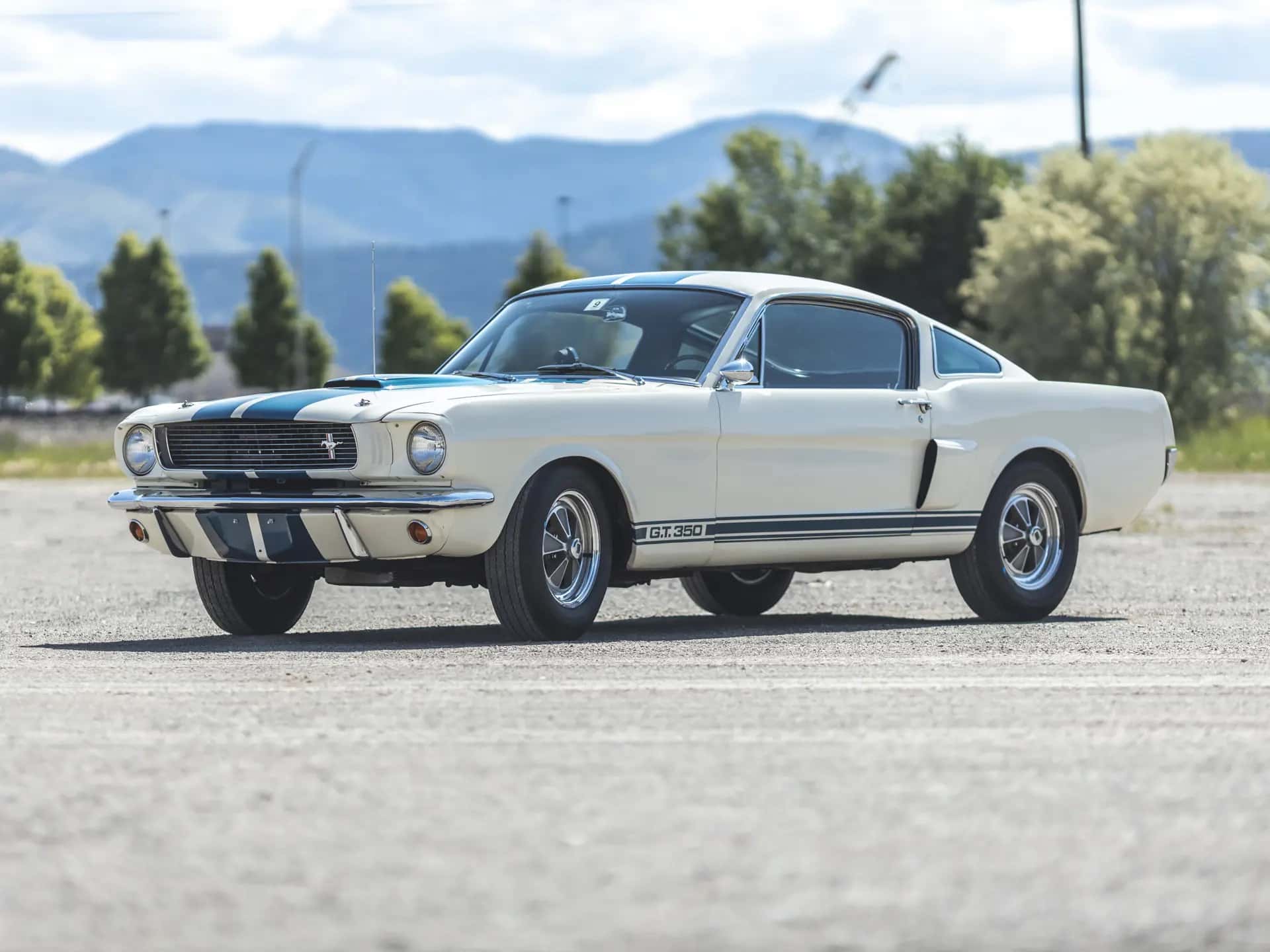 1966 Shelby GT350 'Carryover' sold for $351,500