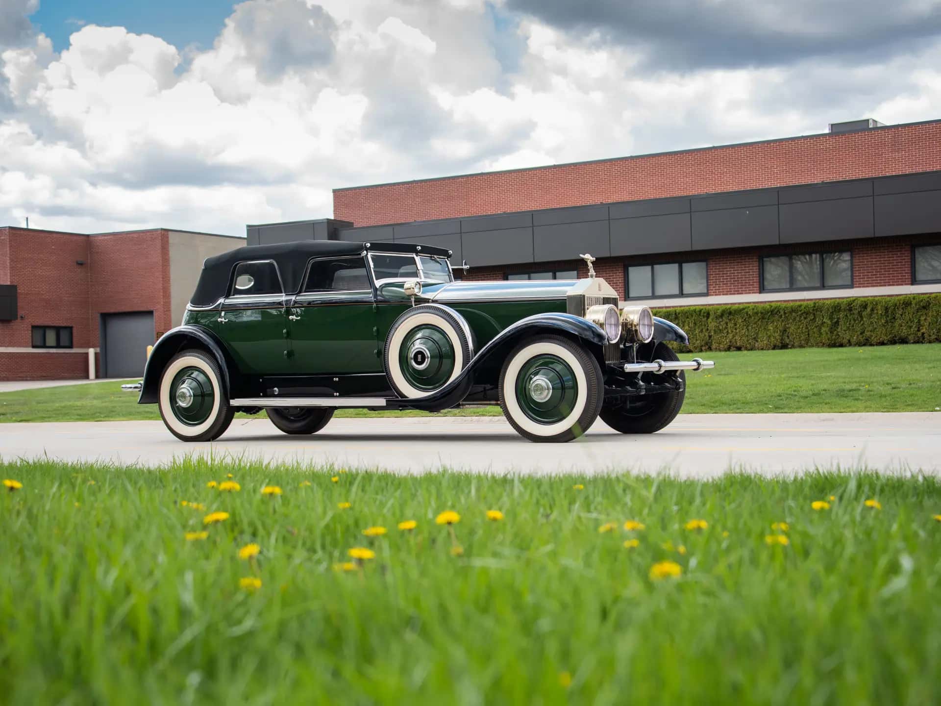 1930 Rolls-Royce Phantom I Transformable Phaeton sold for $390,000