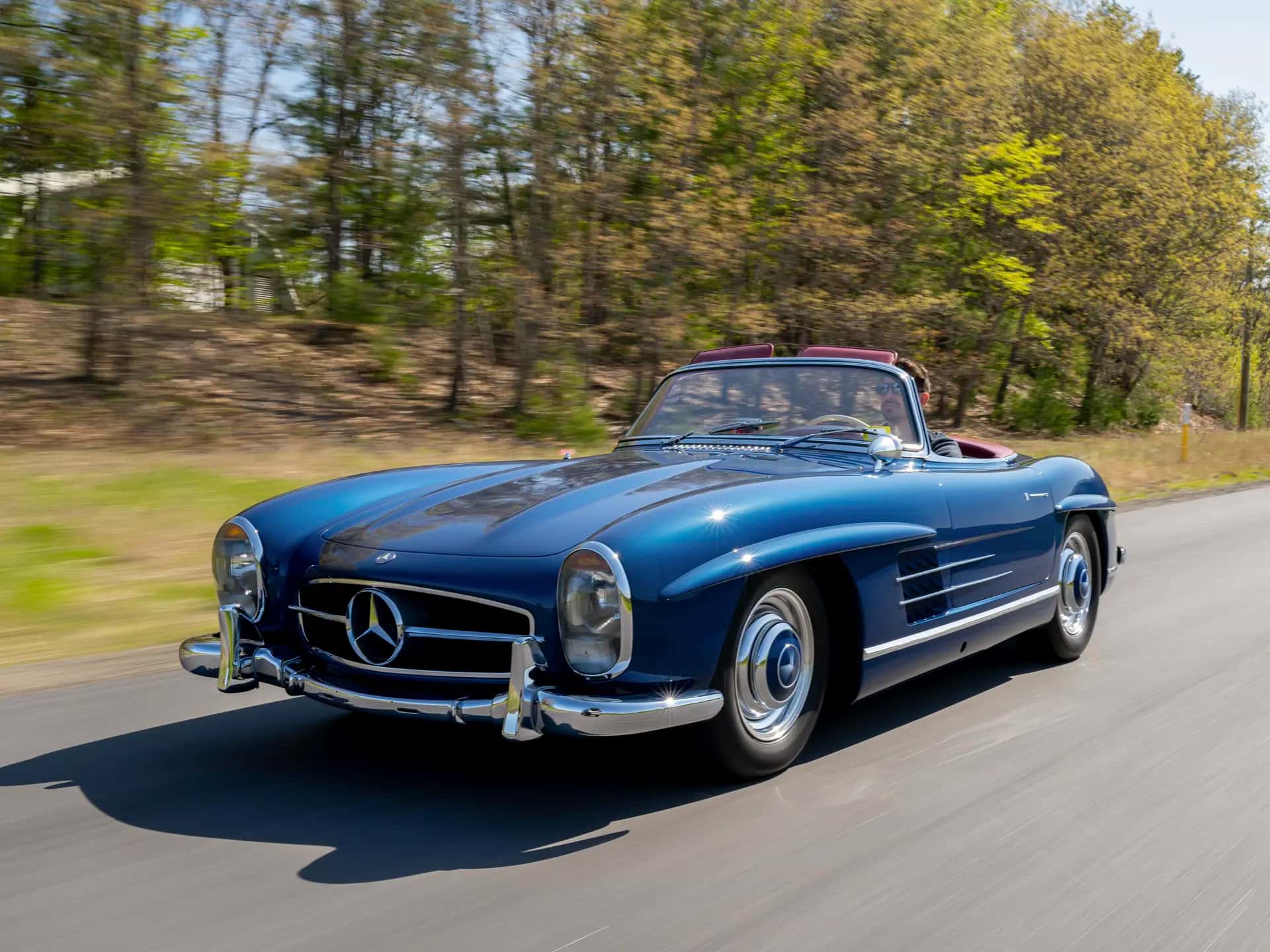 1961 Mercedes-Benz 300 SL Roadster sold for $1,462,500