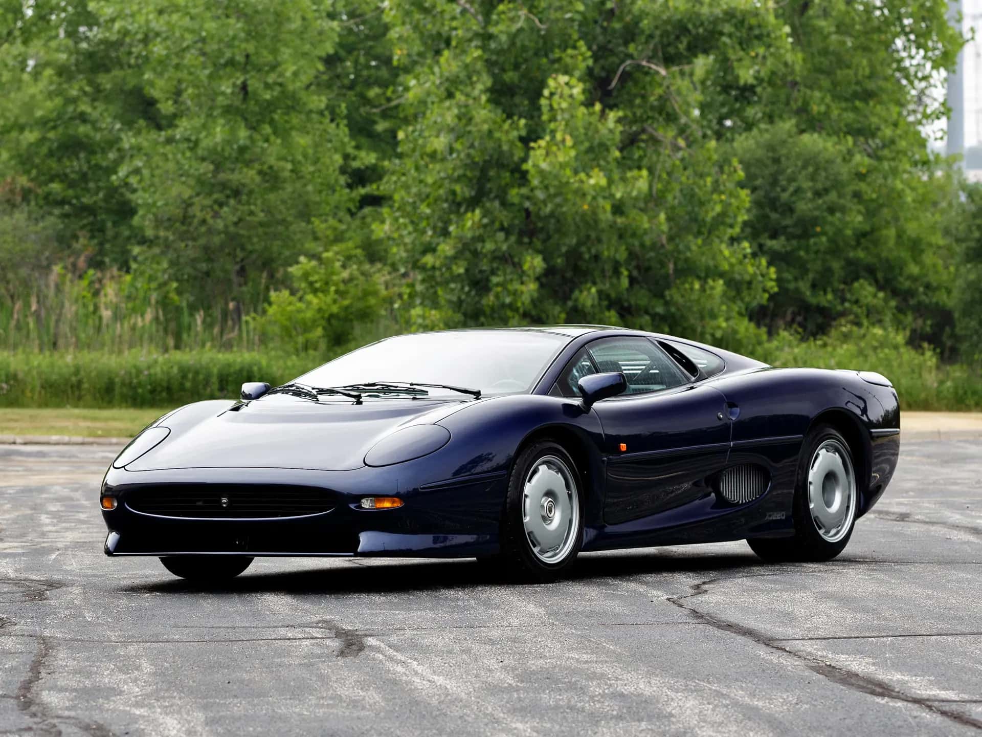 1994 Jaguar XJ220 sold for $687,000