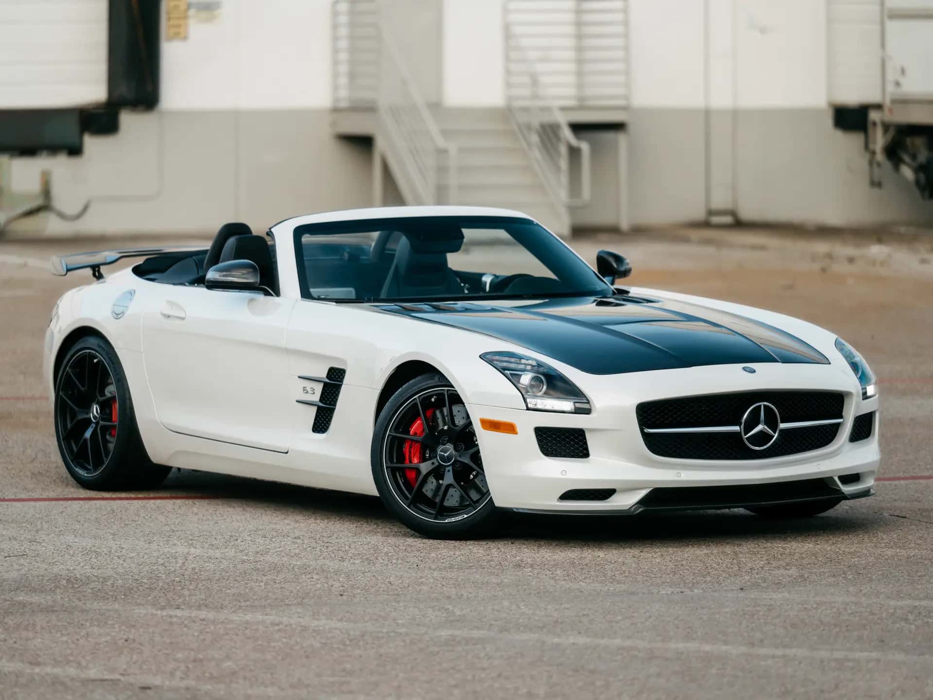 2015 Mercedes-Benz SLS AMG GT Final Edition Roadster sold for $478,000