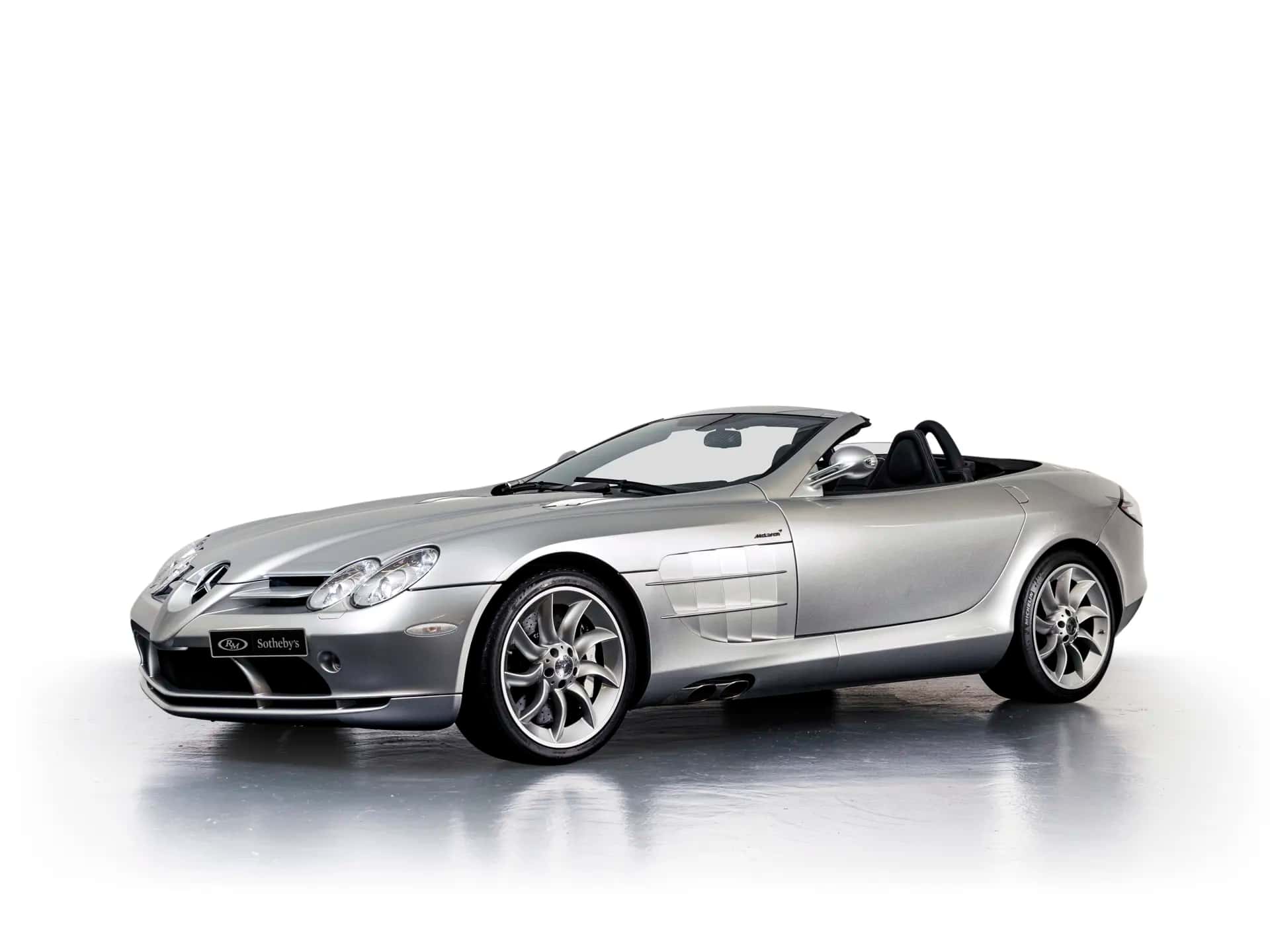 2008 Mercedes-Benz SLR McLaren Roadster sold for $466,250