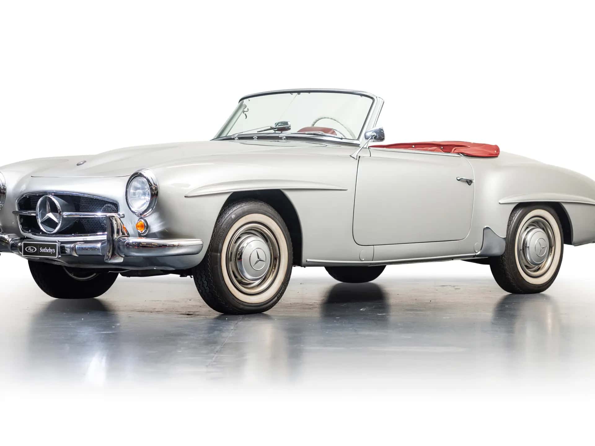 1956 Mercedes-Benz 190 SL sold for $163,300
