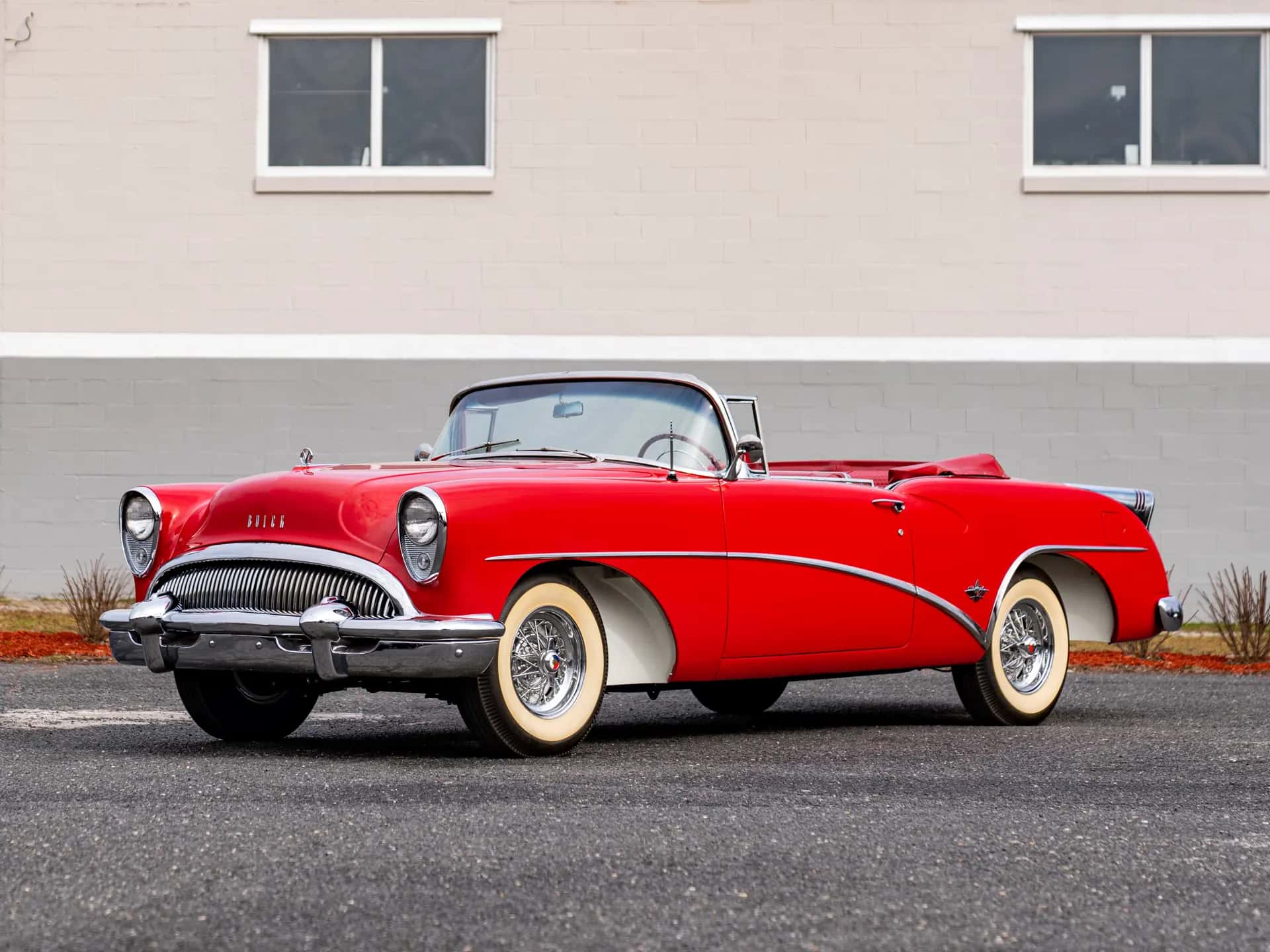 1954 Buick Skylark sold for $106,400