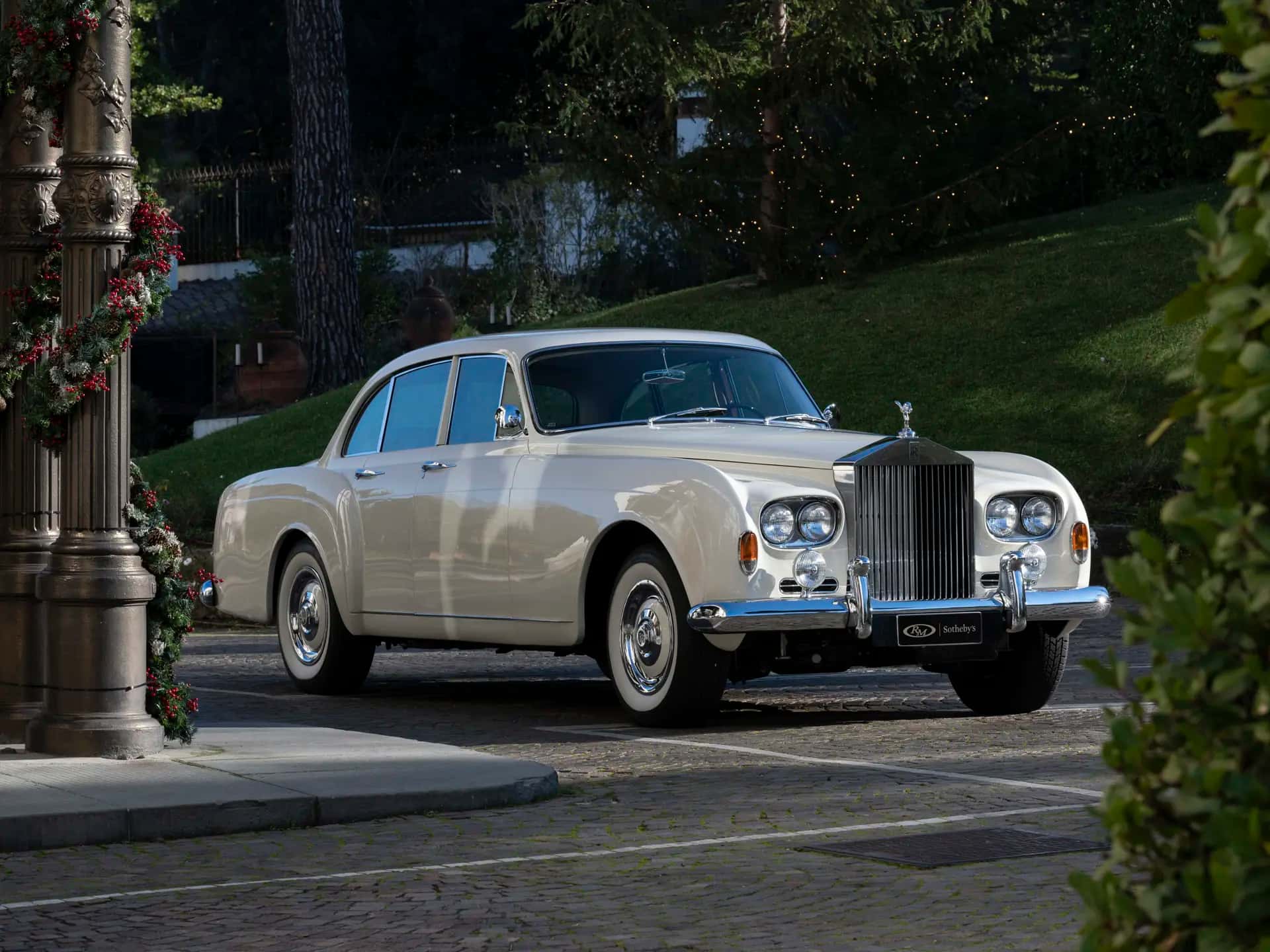 1964 Rolls-Royce Silver Cloud III 'Flying Spur' Sports Saloon sold for $149,500