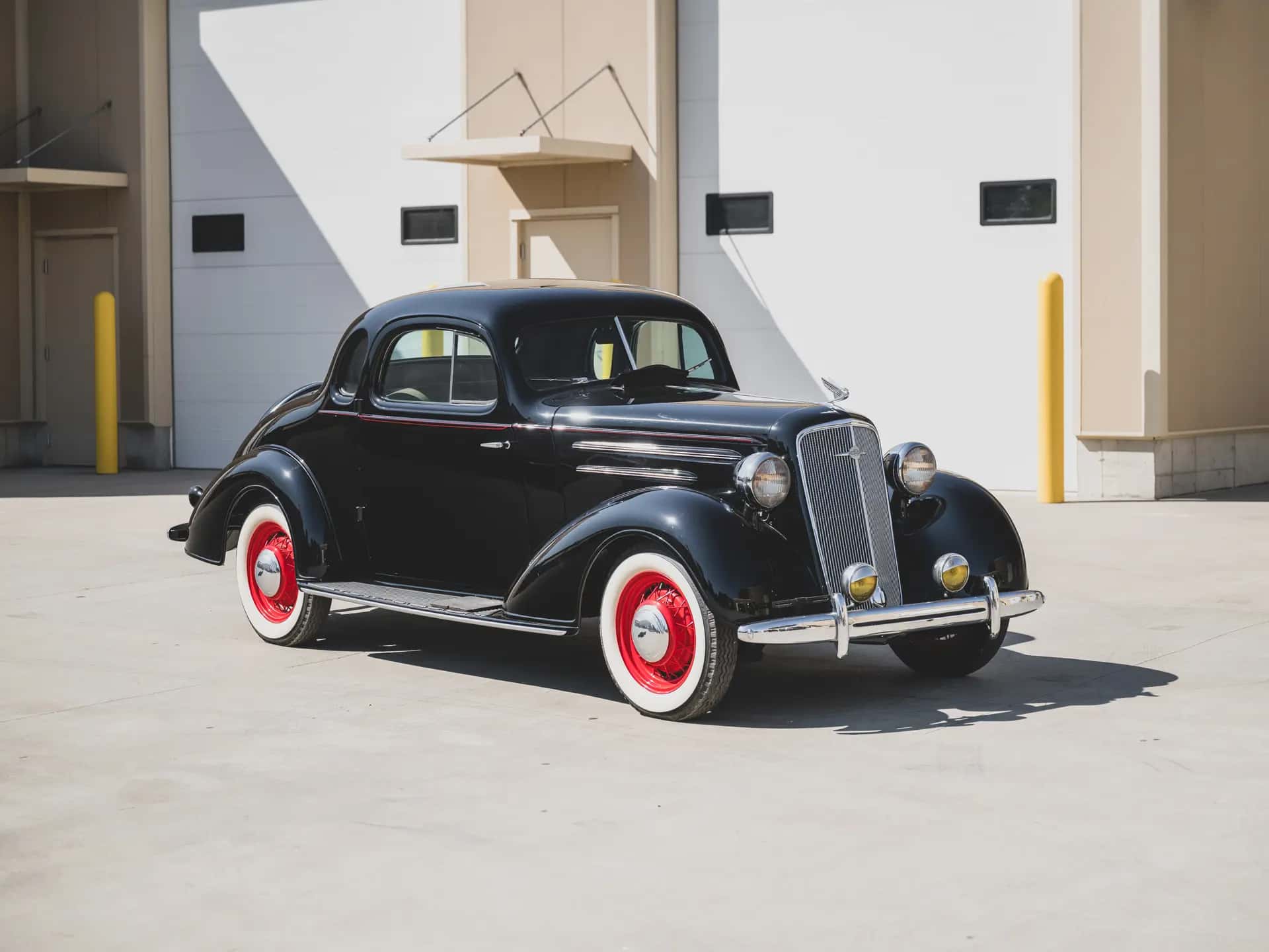 1935 Chevrolet Master DeLuxe Coupe sold for $18,700