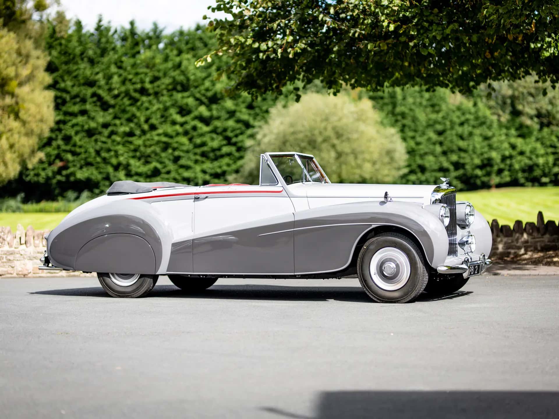1952 Bentley Mark VI Drophead Foursome Coupé sold for £0