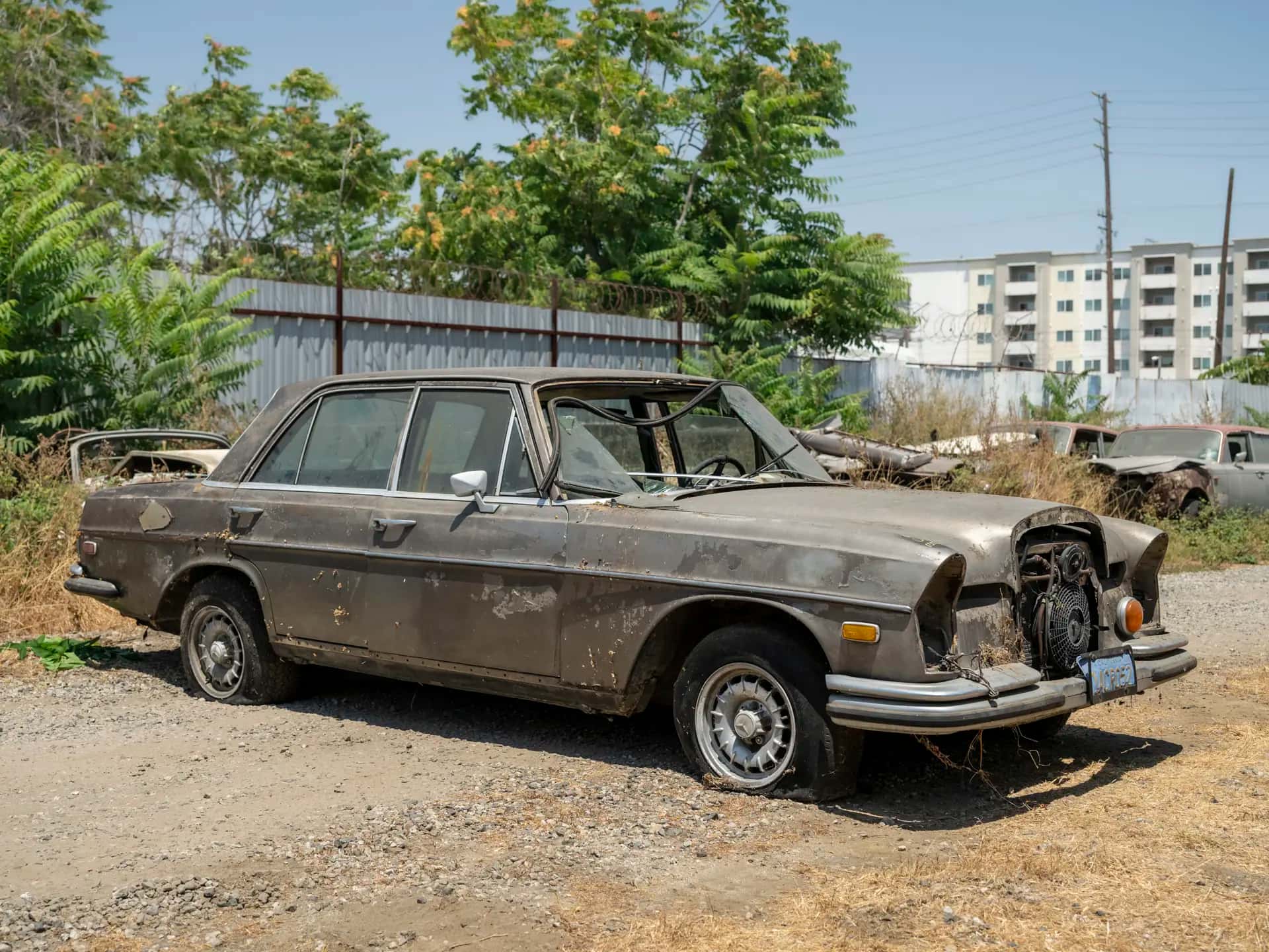 1972 Mercedes-Benz 280 SE 4.5 sold for $459