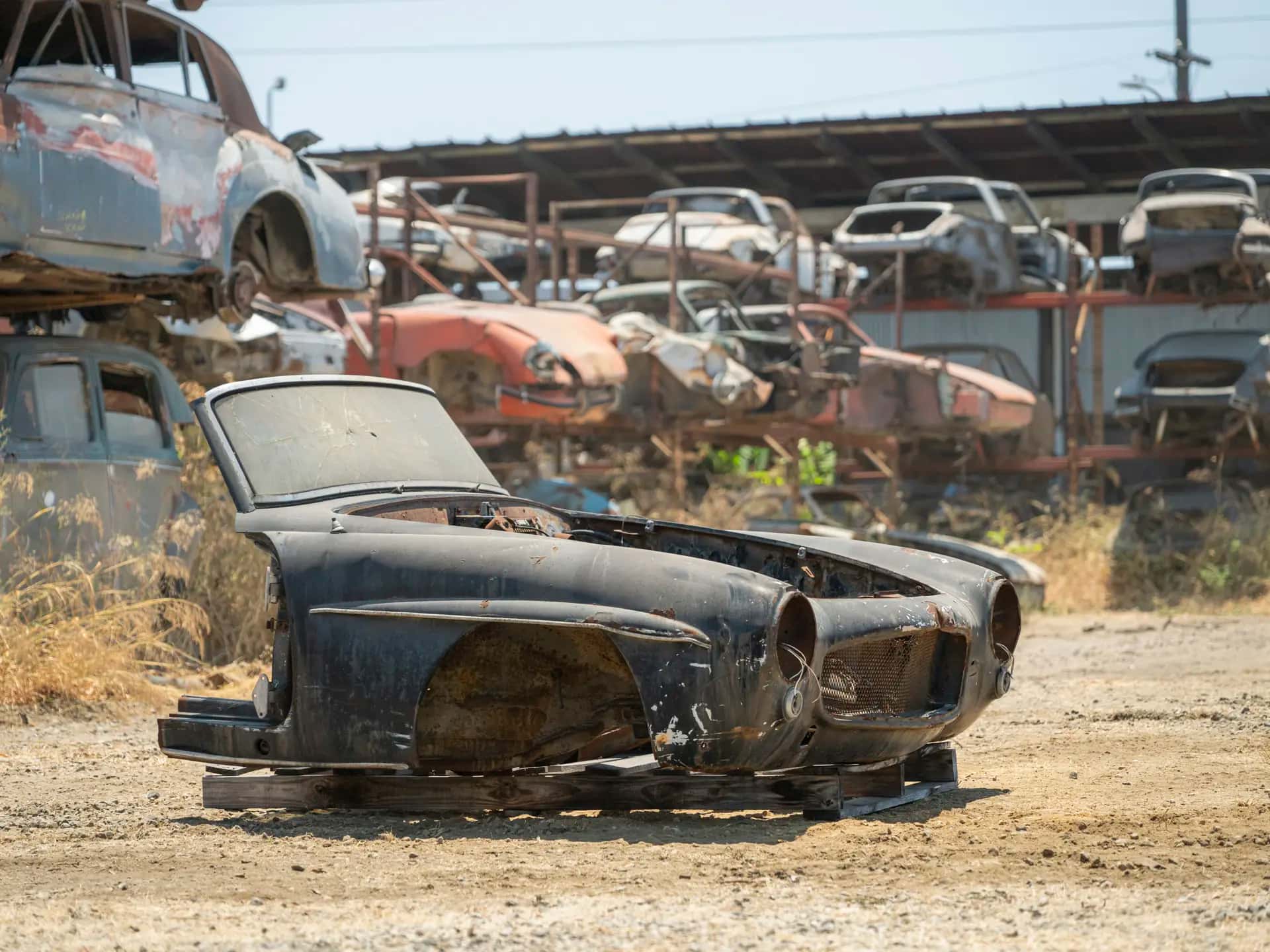 1957 Mercedes-Benz 190 SL Front Clip sold for $8,120