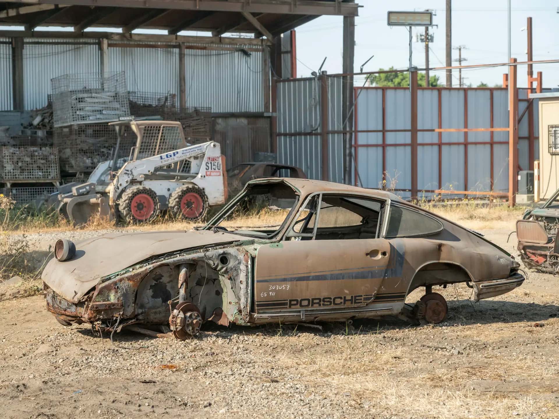 1965 Porsche 911 sold for $16,800