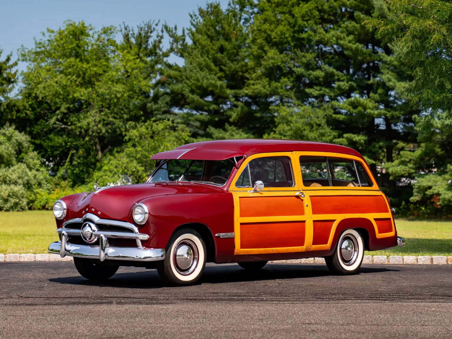 1949 Ford Custom Station Wagon sold for $35,750
