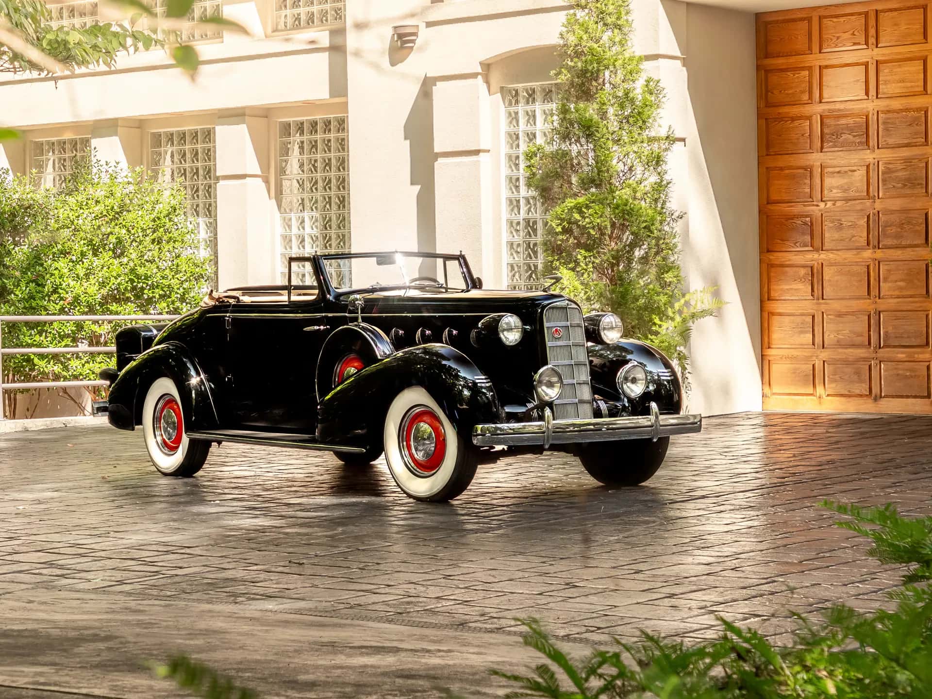 1935 LaSalle Series 50 Convertible Coupe sold for $46,750