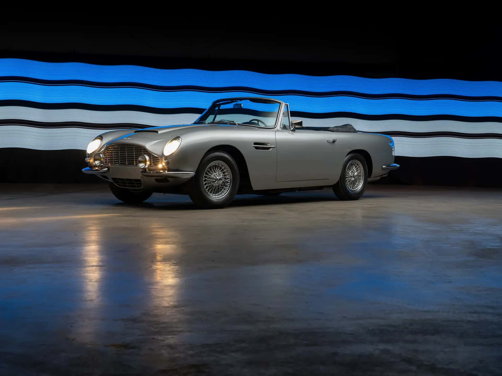 1967 Aston Martin DB6 Volante sold for $445,000
