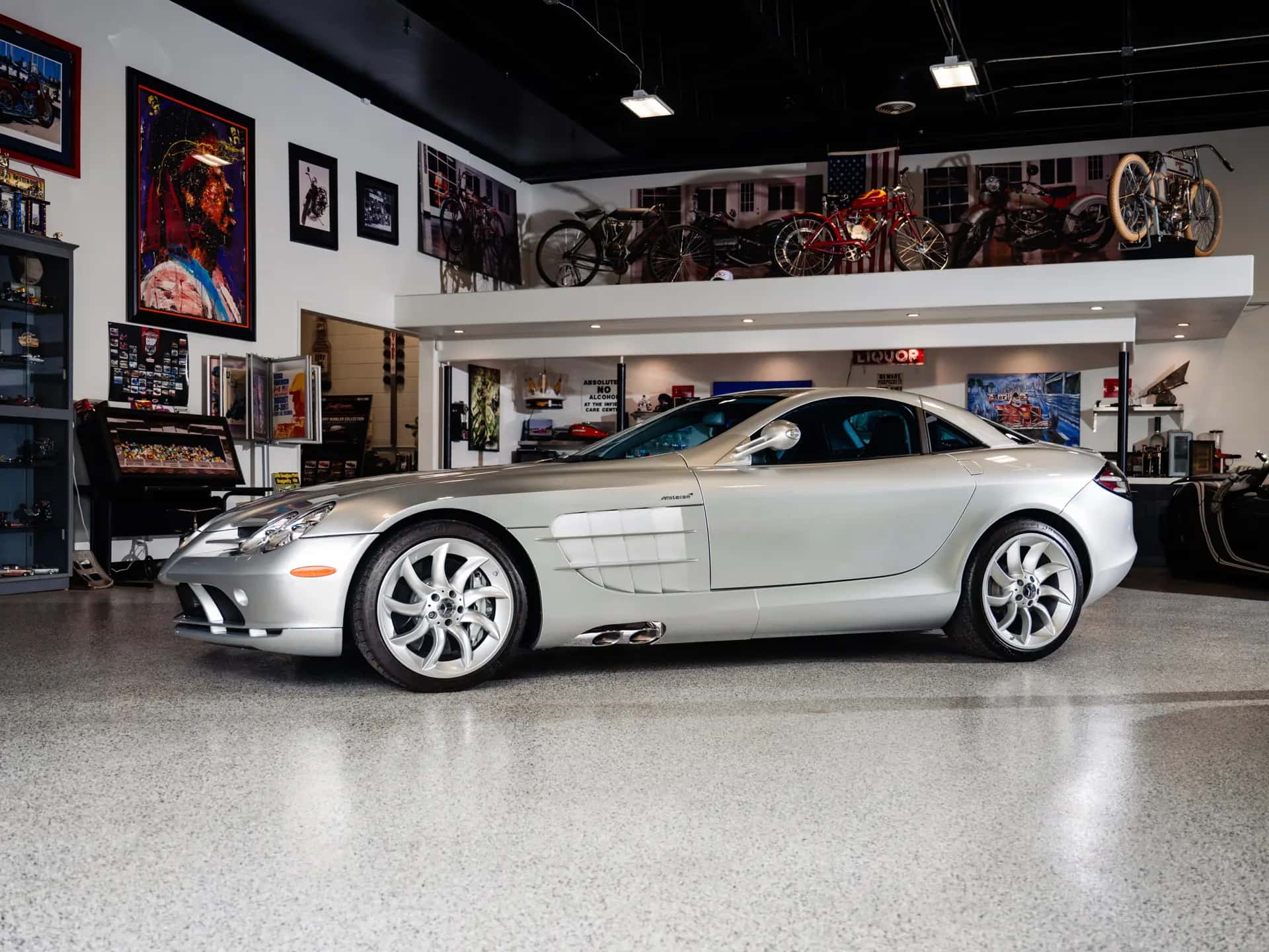 2006 Mercedes-Benz SLR McLaren sold for $280,000