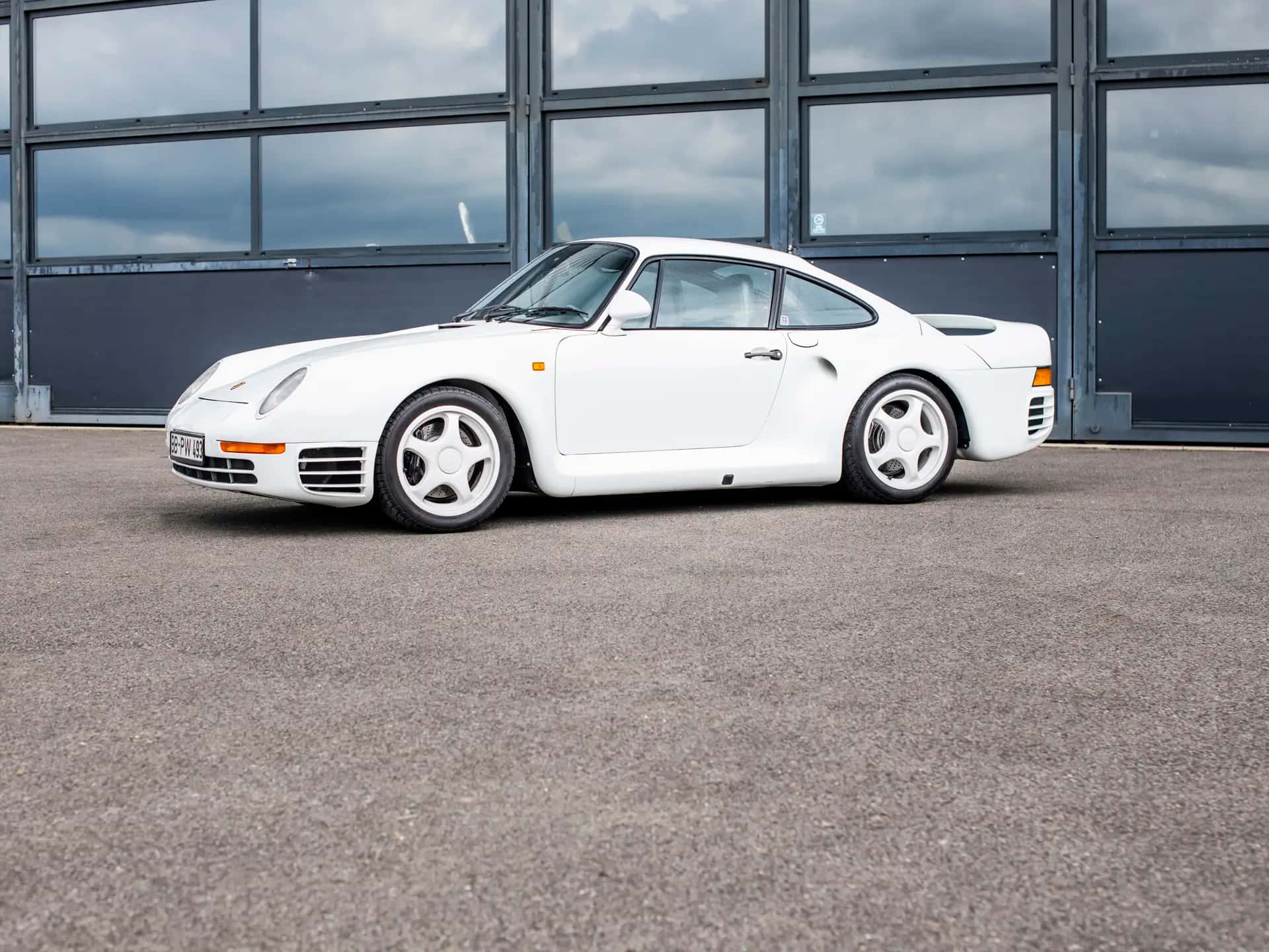 1985 Porsche 959 'Vorserie' sold for $1,655,000