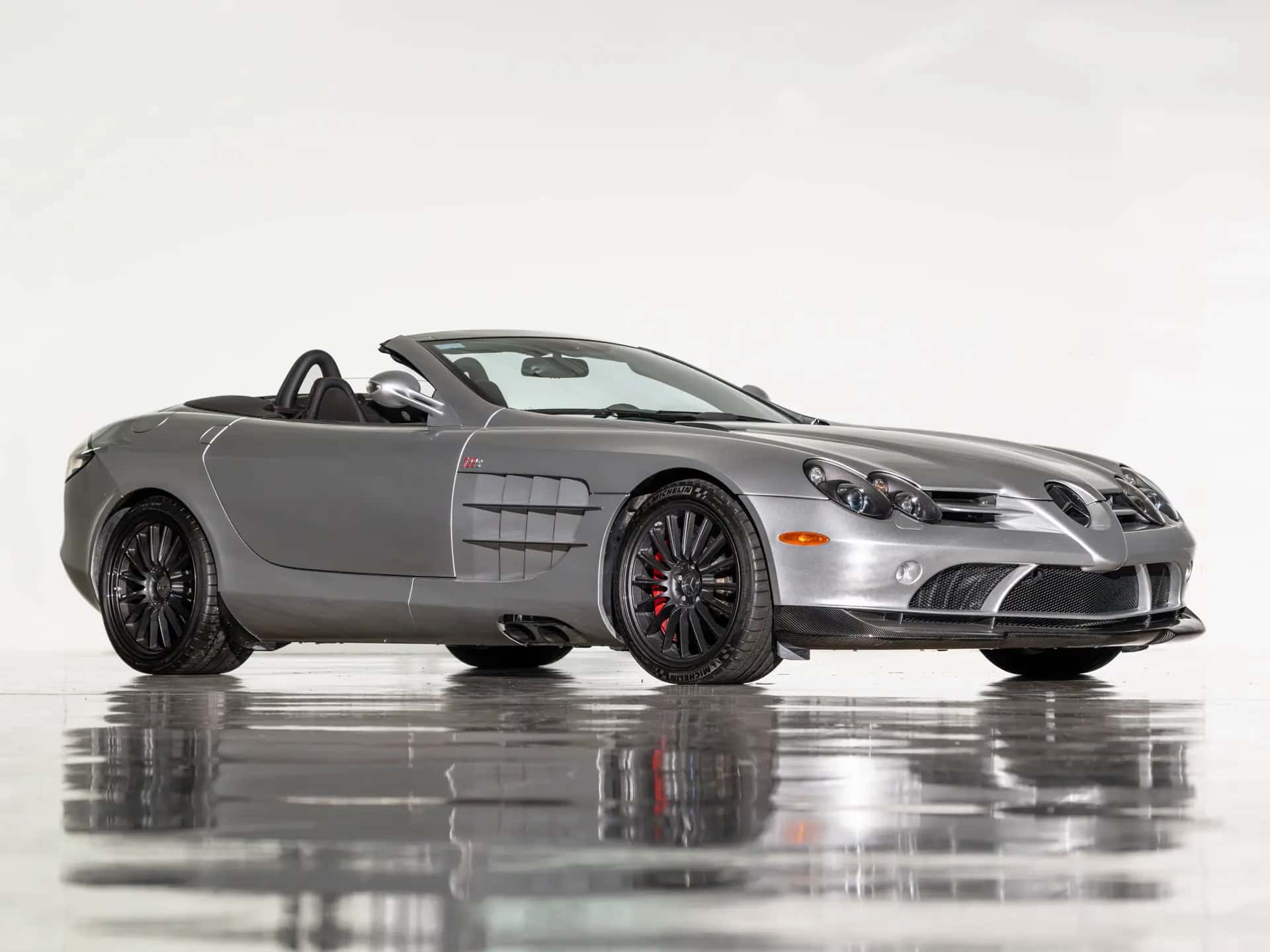 2009 Mercedes-Benz SLR McLaren 722 S Roadster sold for $753,000