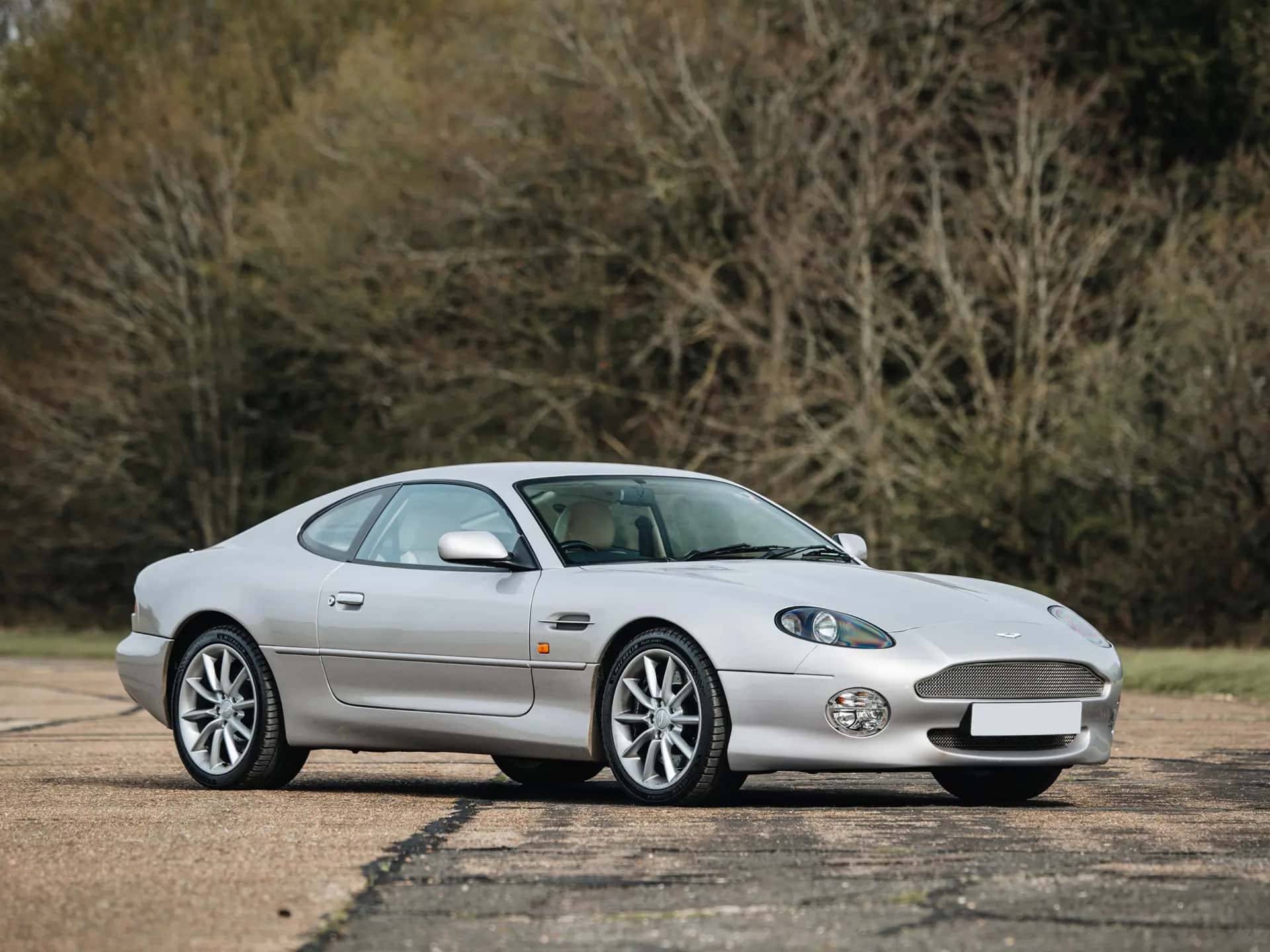 2001 Aston Martin DB7 Vantage sold for £14,950