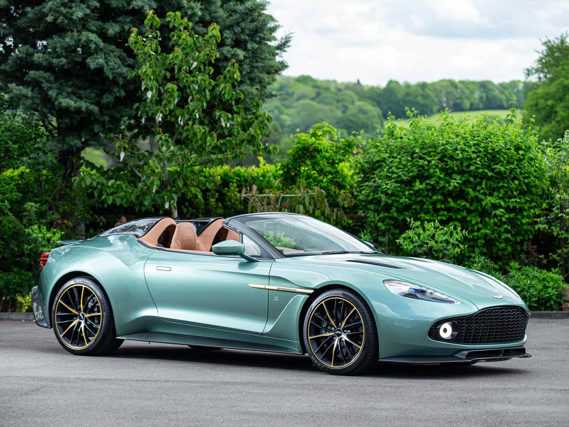 2018 Aston Martin Vanquish Zagato Speedster sold for £0