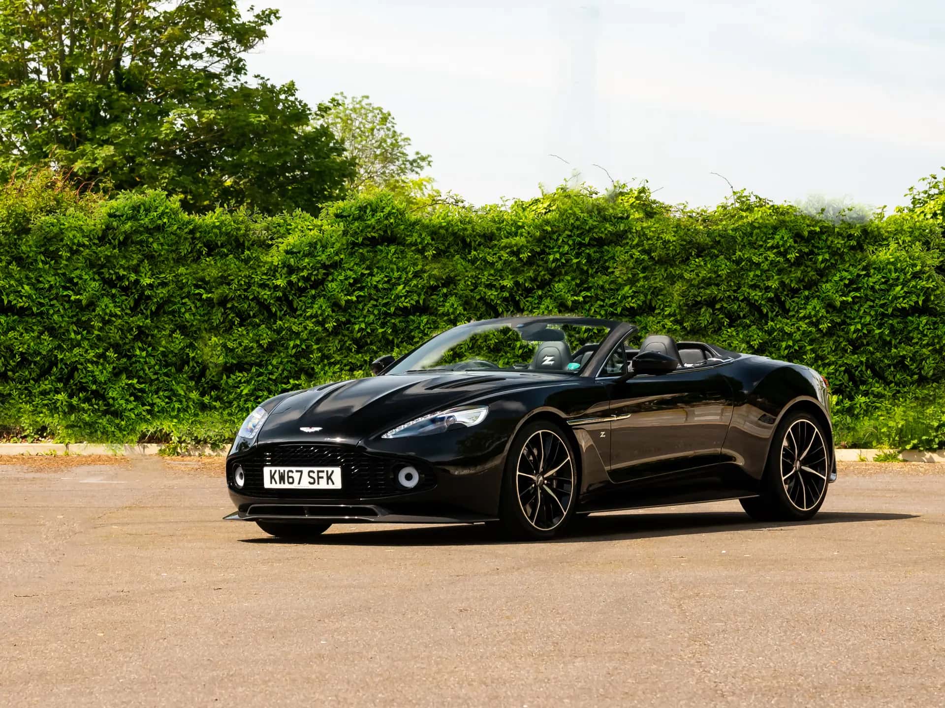 2018 Aston Martin Vanquish Zagato Volante sold for £0