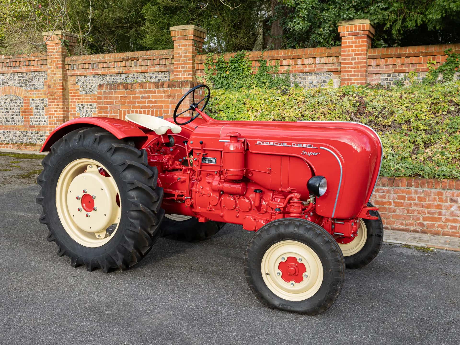 1958 Porsche -Diesel Super 308 N sold for £15,525