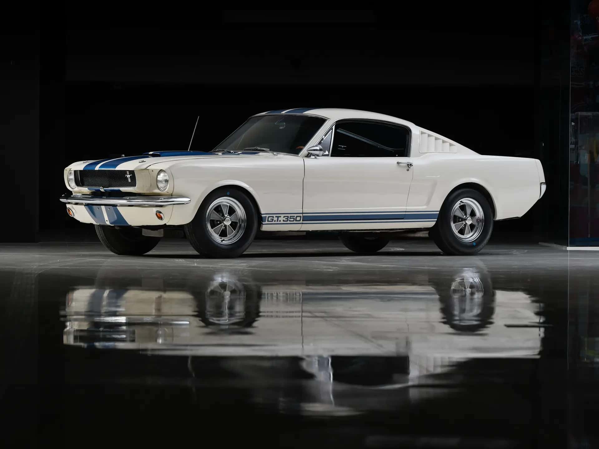 1965 Shelby GT350 sold for $324,000