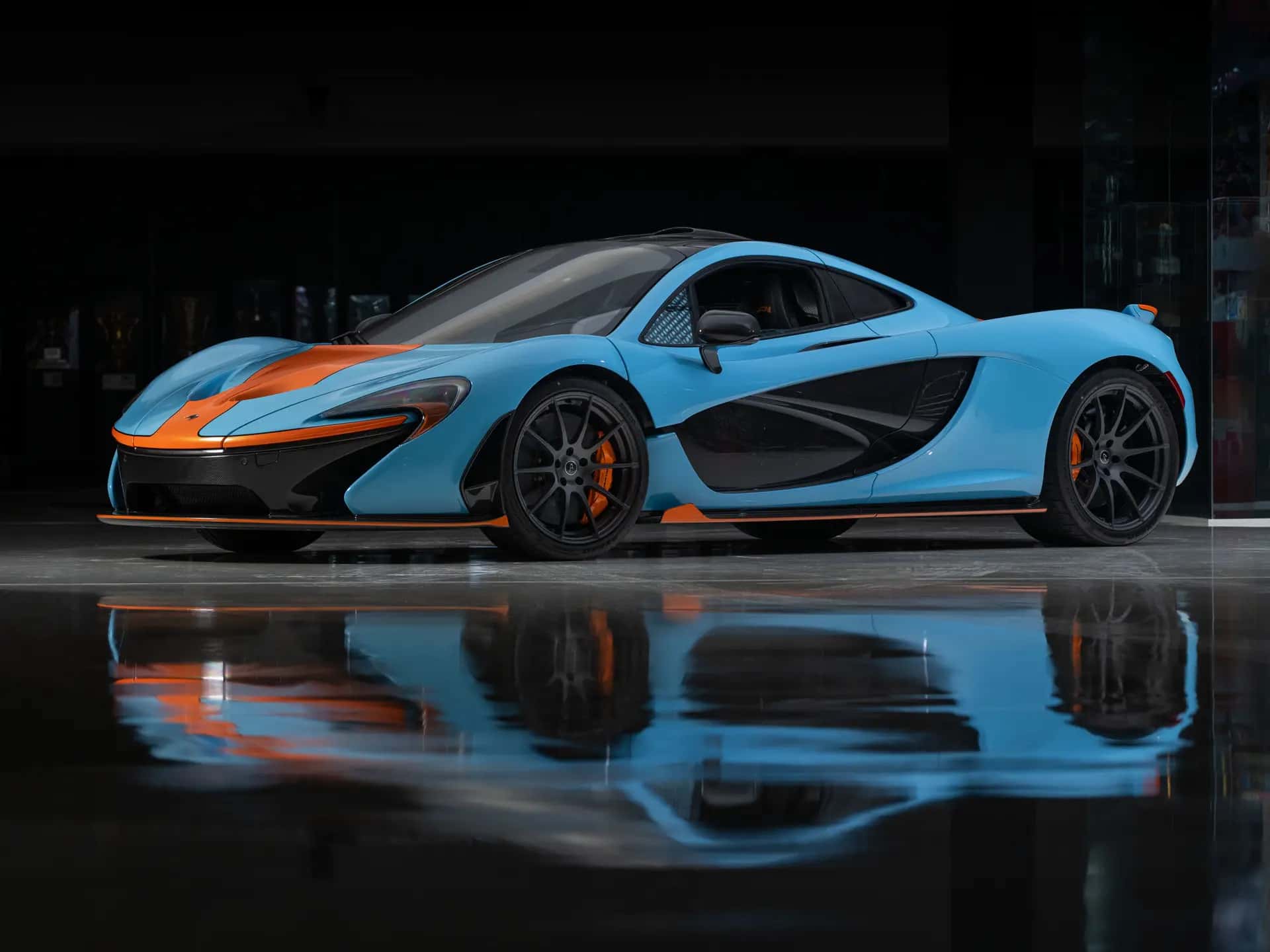 2015 McLaren P1 sold for $2,095,000