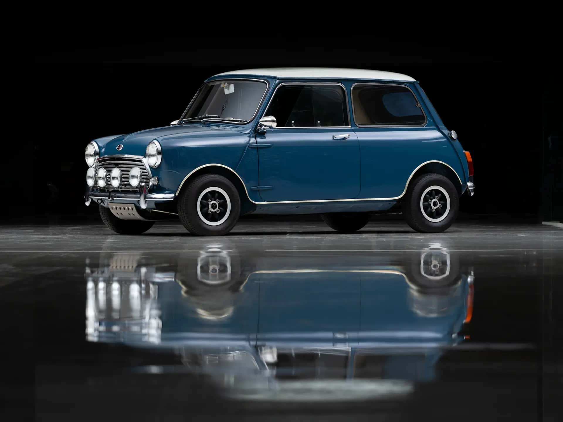 1969 Austin Mini Cooper S Mk II sold for $47,040