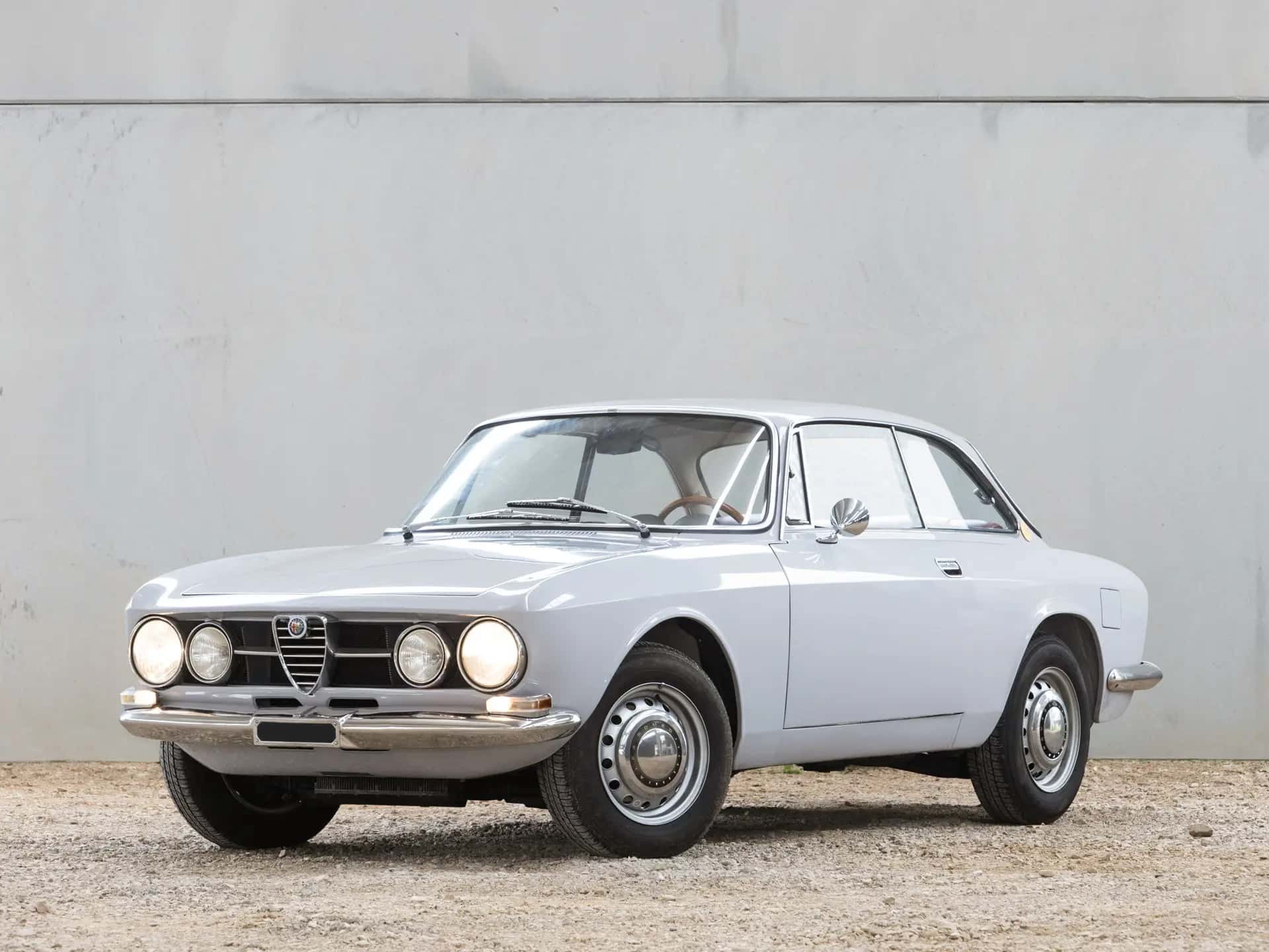 1969 Alfa Romeo 1750 GTV sold for €32,200