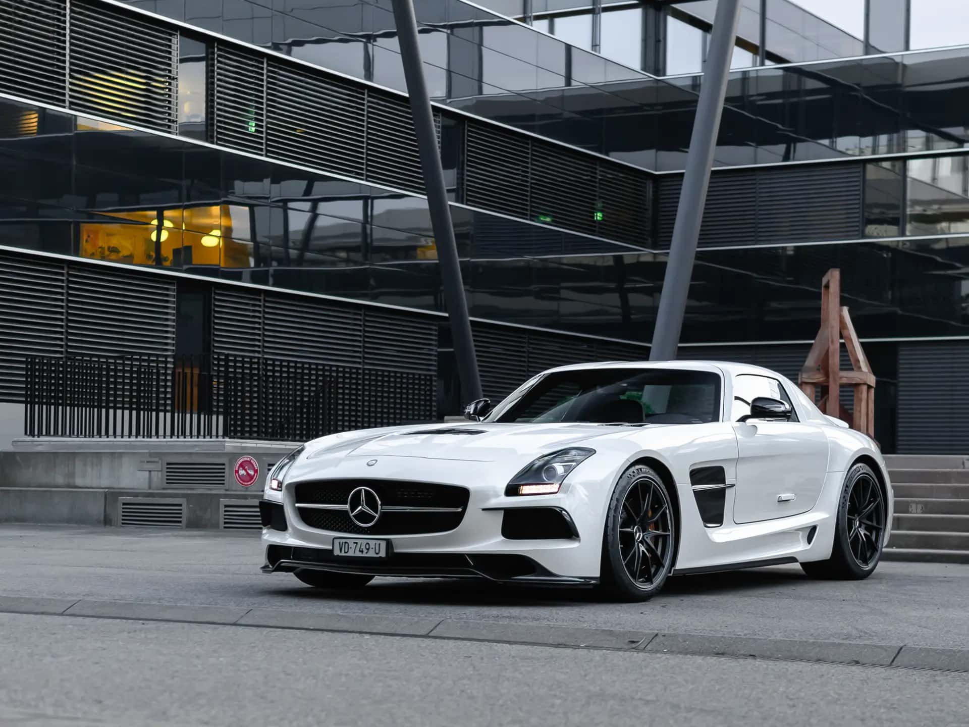 2013 Mercedes-Benz SLS AMG Black Series Coupé sold for €713,750