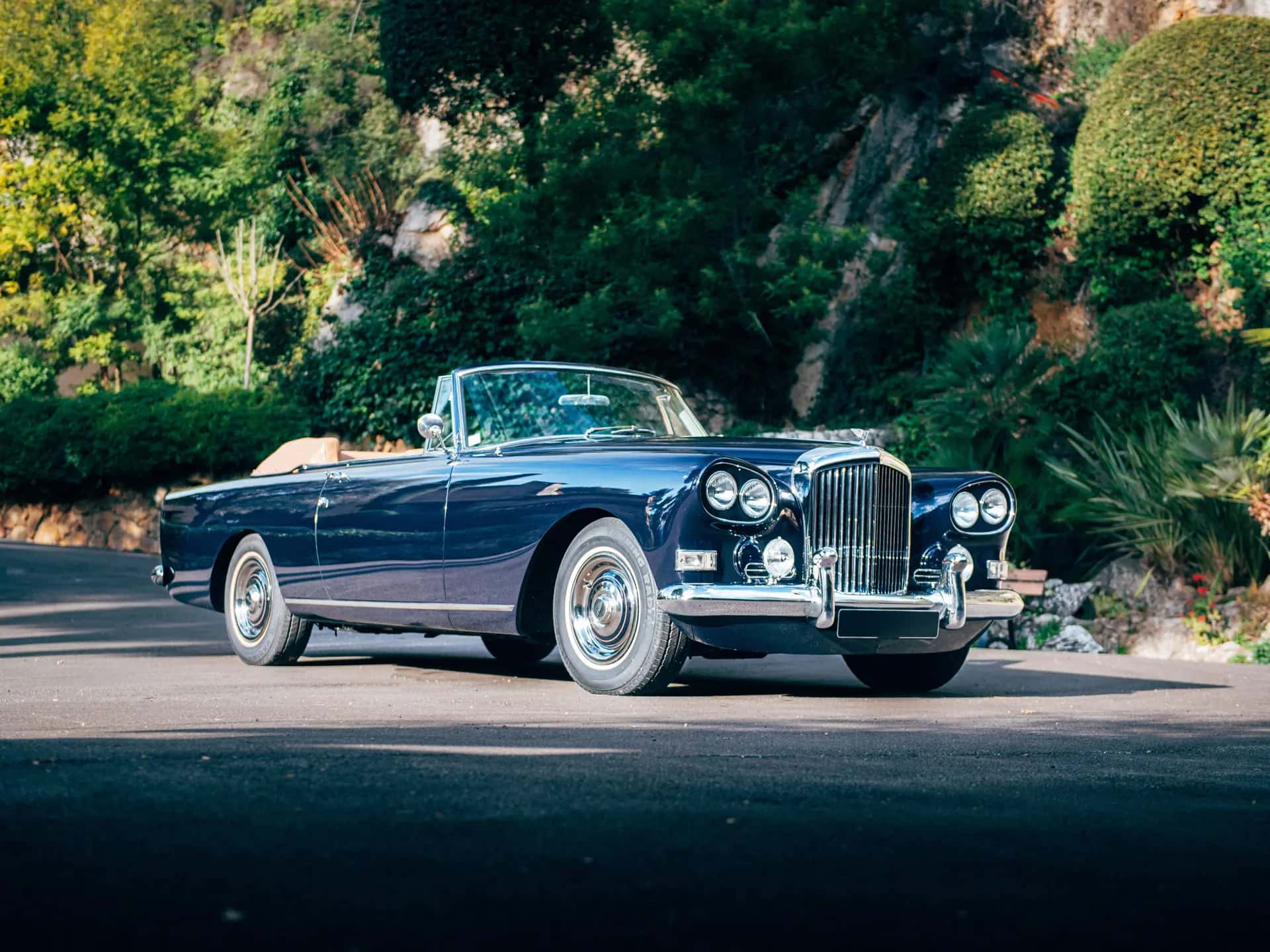 1963 Bentley S3 Continental Drophead Coupé sold for €280,625