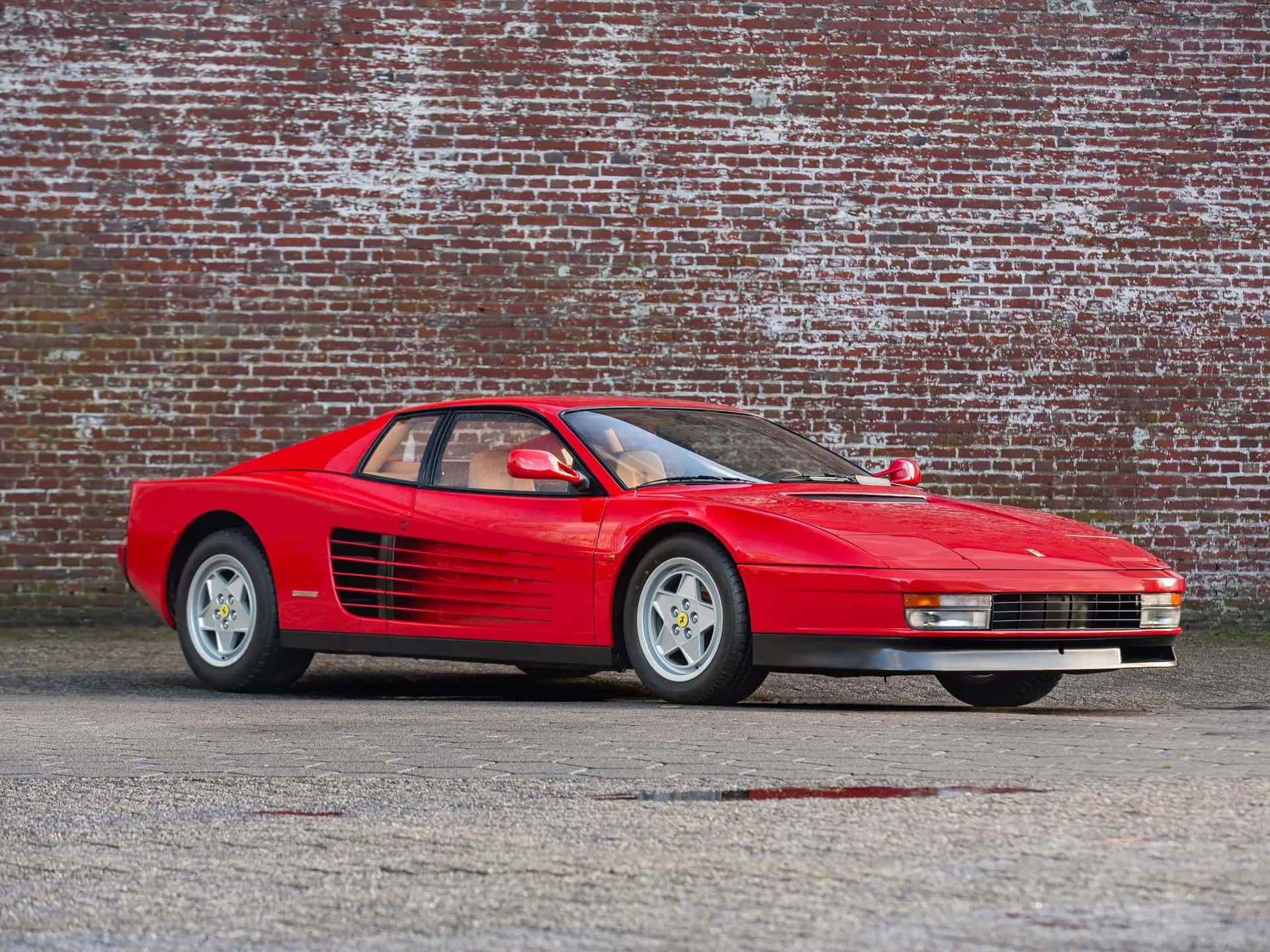 1991 Ferrari Testarossa sold for €252,500