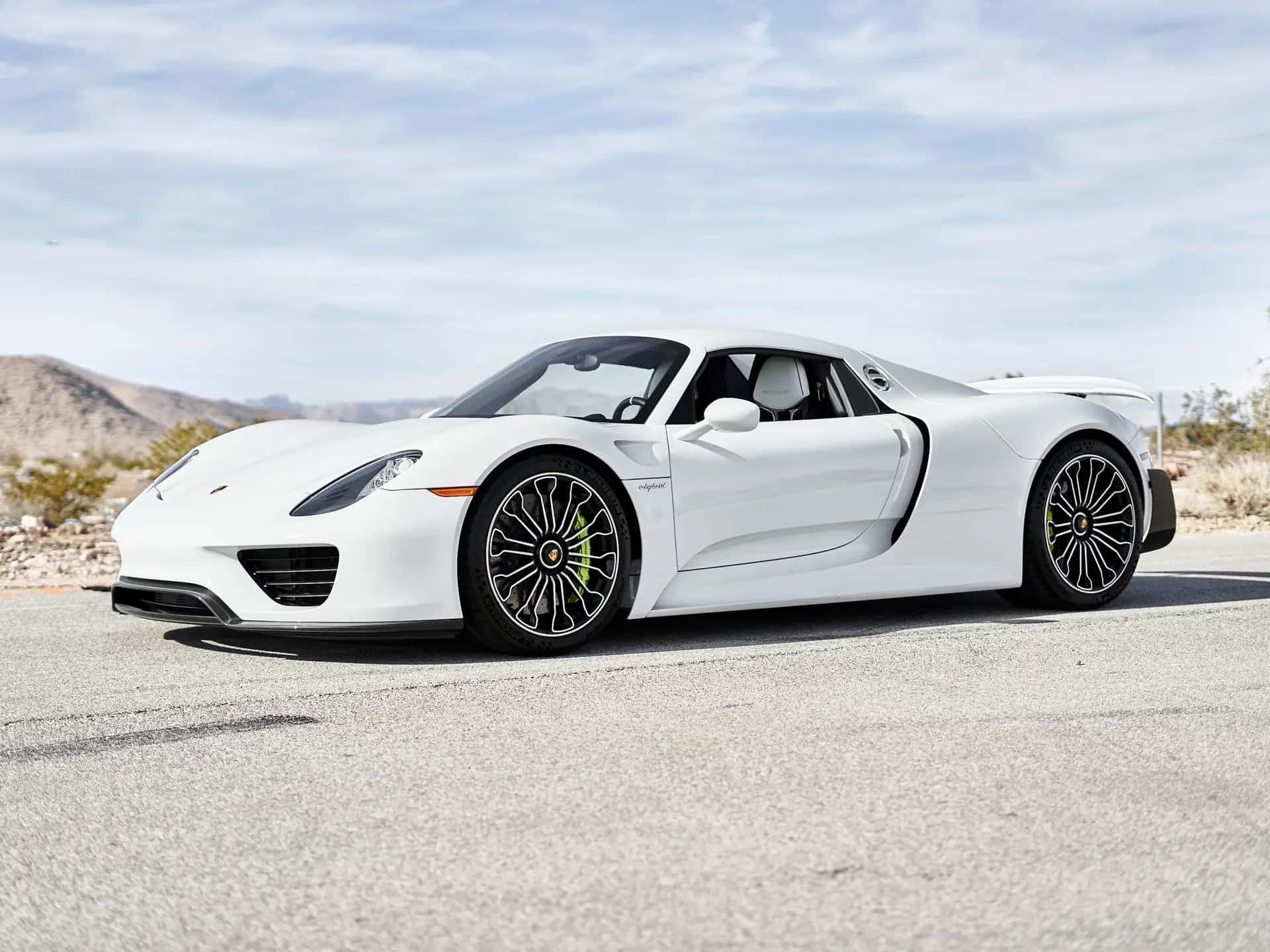 2015 Porsche 918 Spyder sold for $0