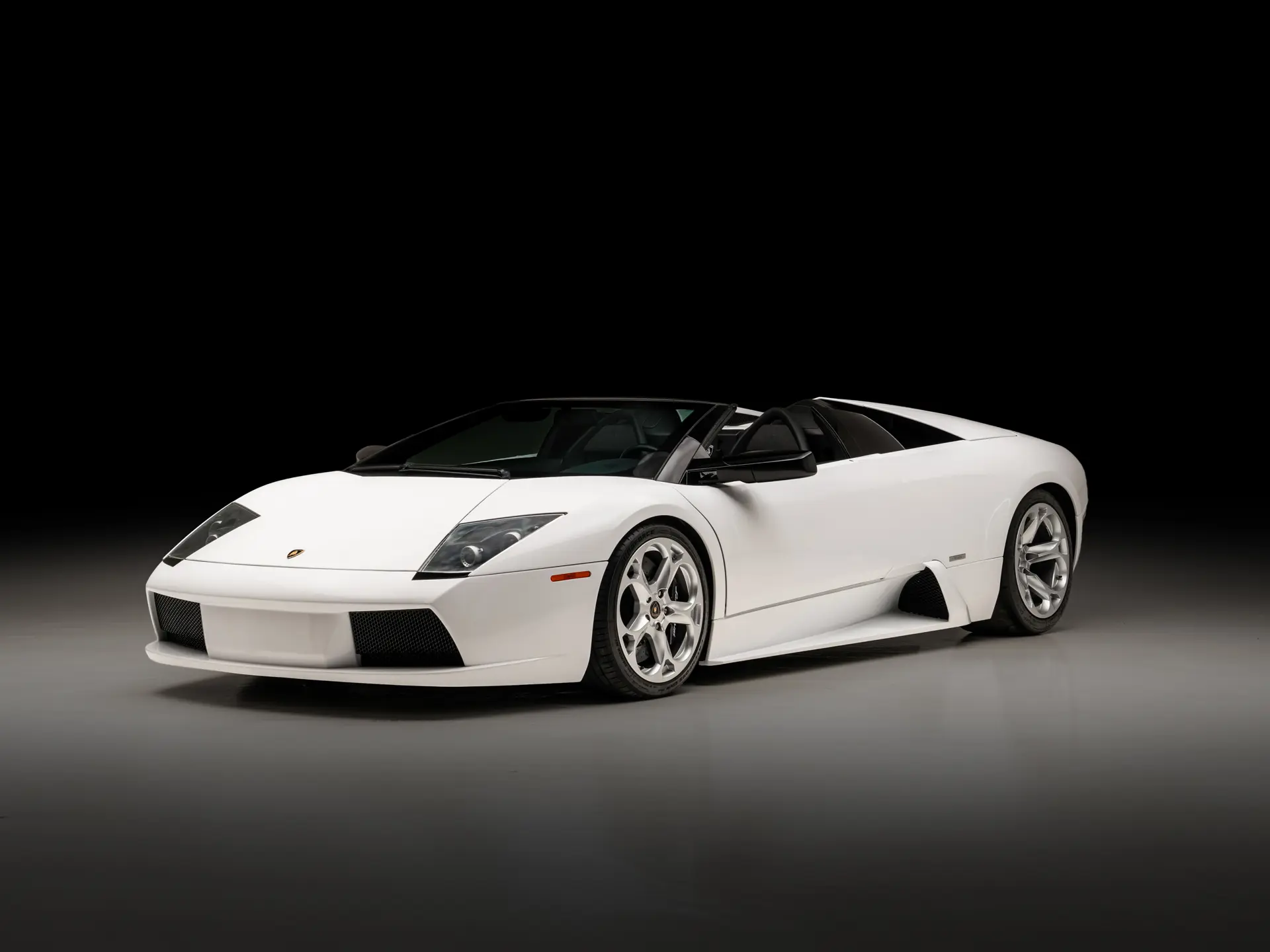 2006 Lamborghini Murciélago Roadster sold for $651,875