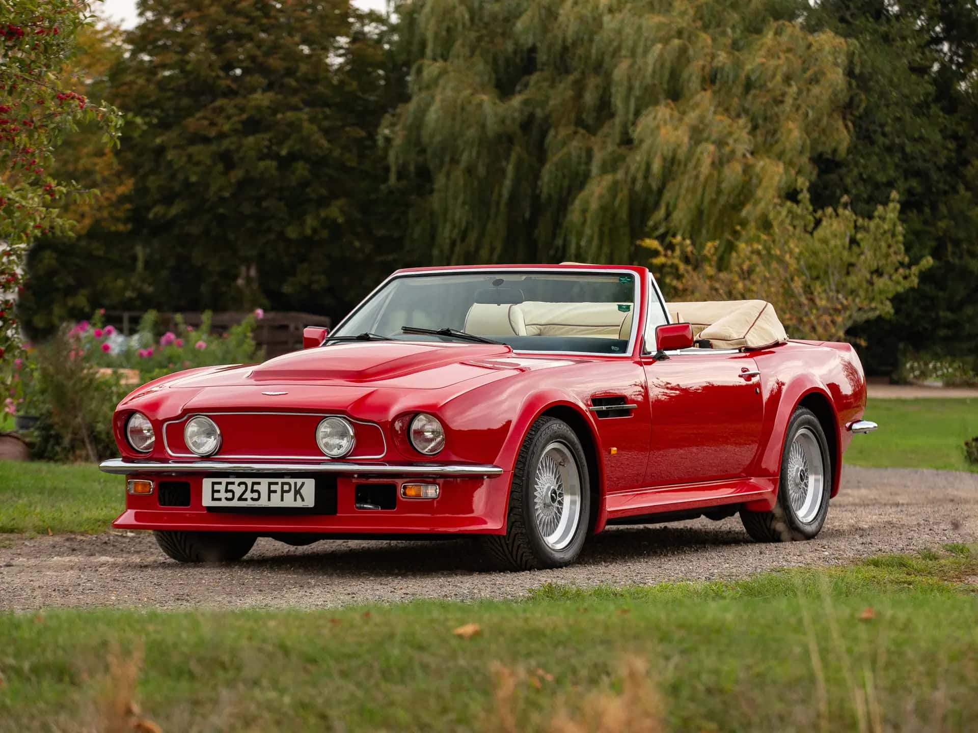 1988 Aston Martin V8 Vantage Volante 'X-Pack' sold for £0