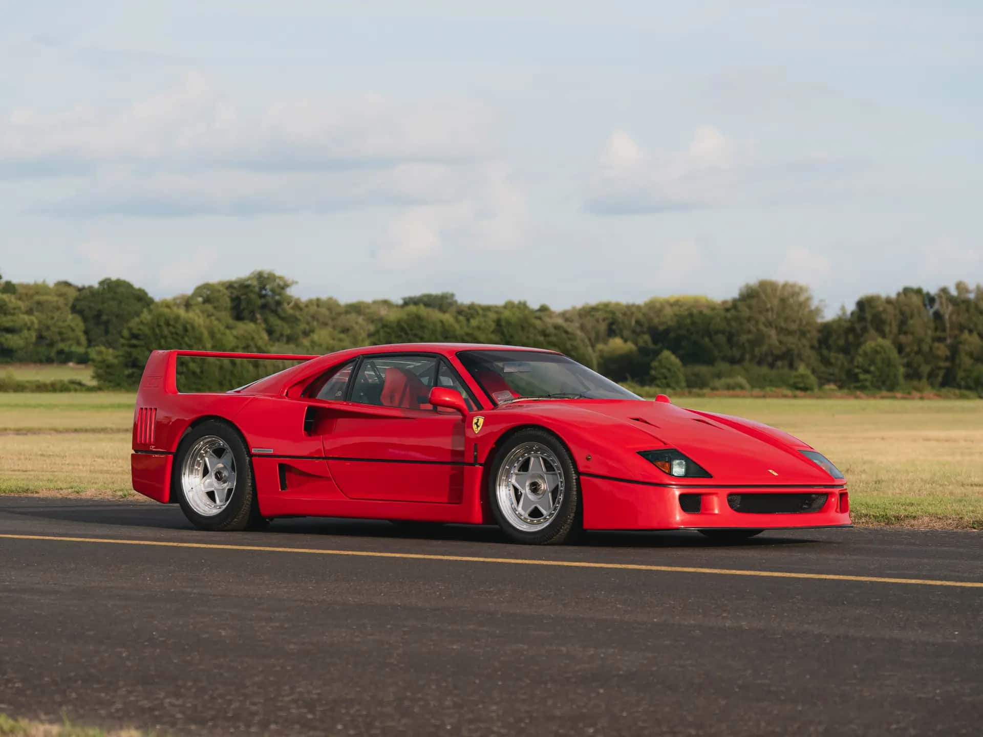 1991 Ferrari F40 sold for $0
