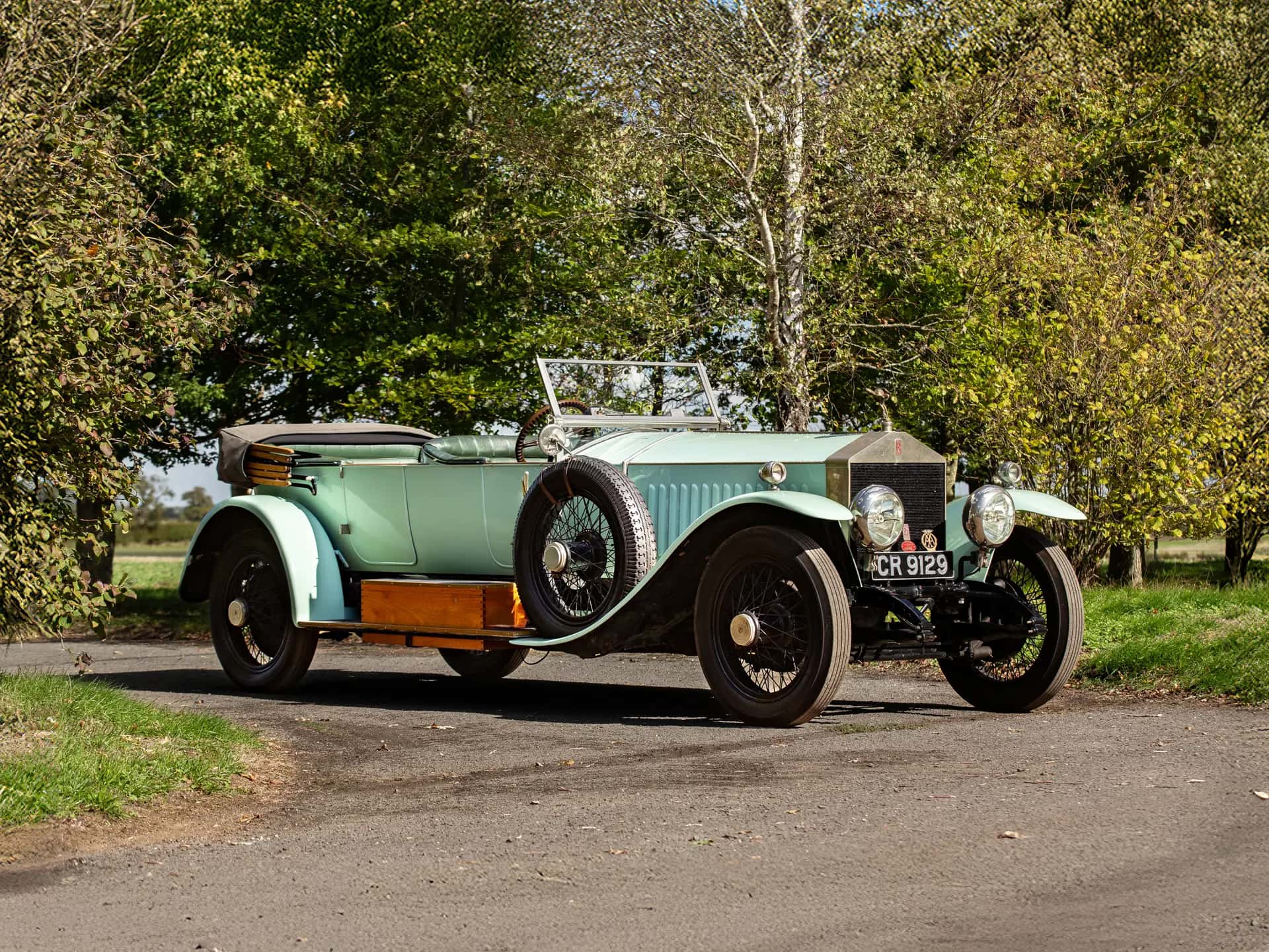 1924 Rolls-Royce 40/50 HP Silver Ghost Tourer in the style of Barker sold for £115,000