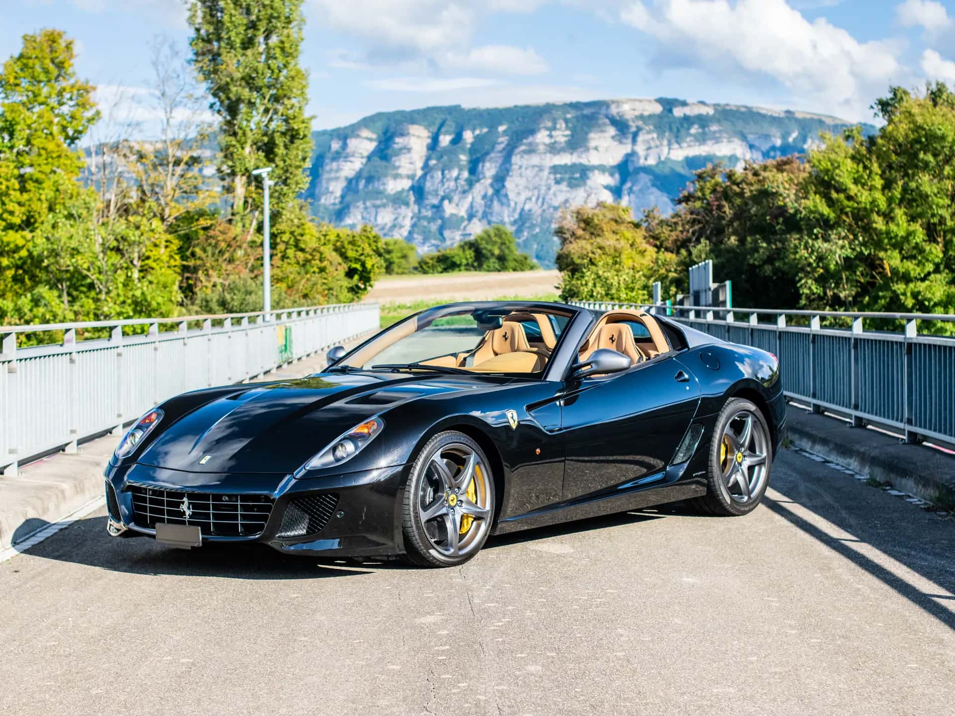 2011 Ferrari SA Aperta sold for €1,439,375