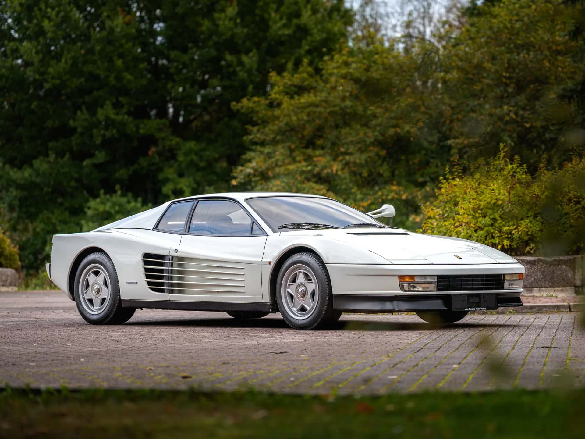 1986 Ferrari Testarossa 'Monospecchio' sold for €331,250