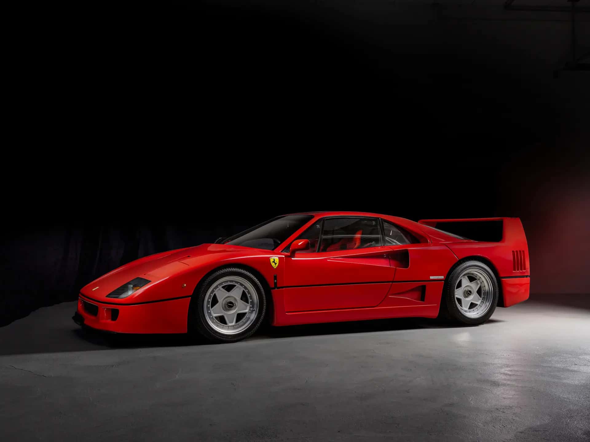 1989 Ferrari F40 sold for $2,958,125