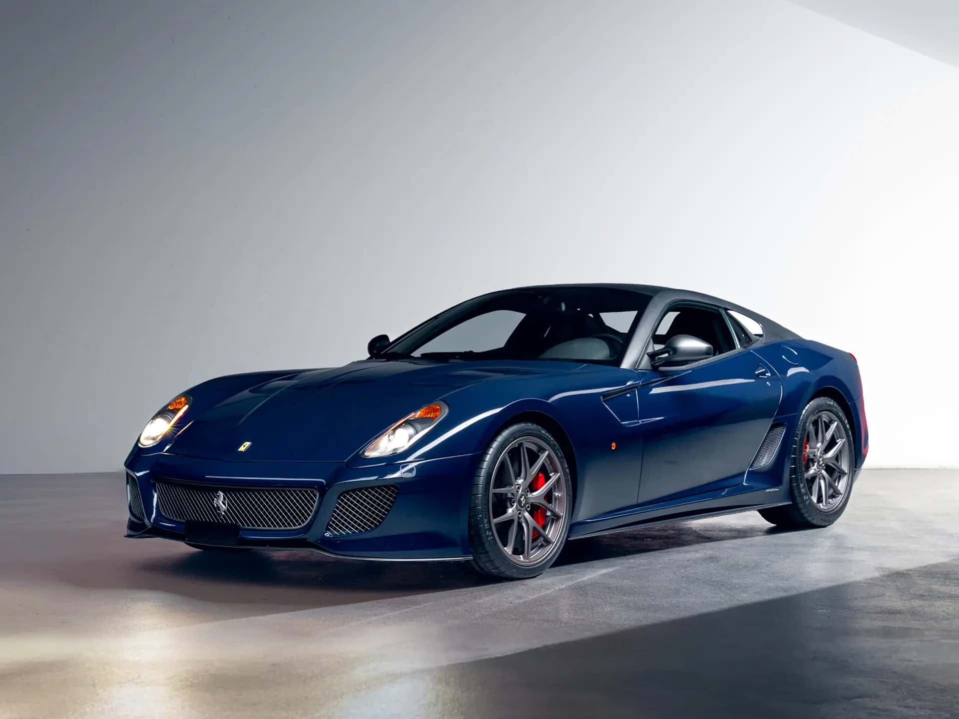 2010 Ferrari 599 GTO sold for $950,000
