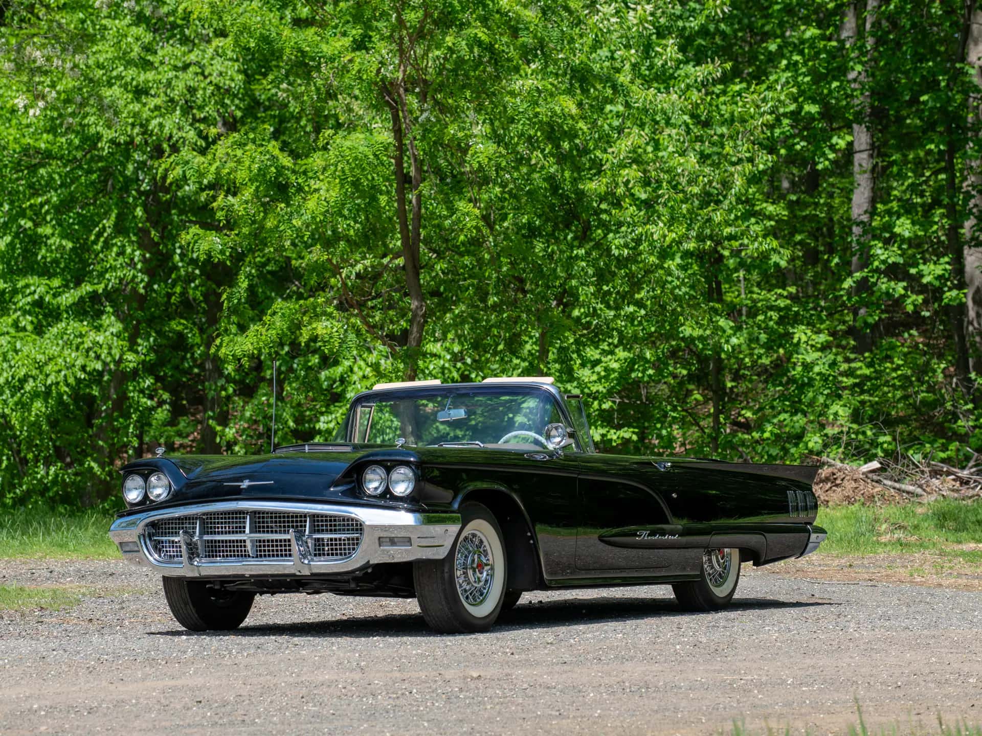 1960 Ford Thunderbird Convertible sold for $57,200