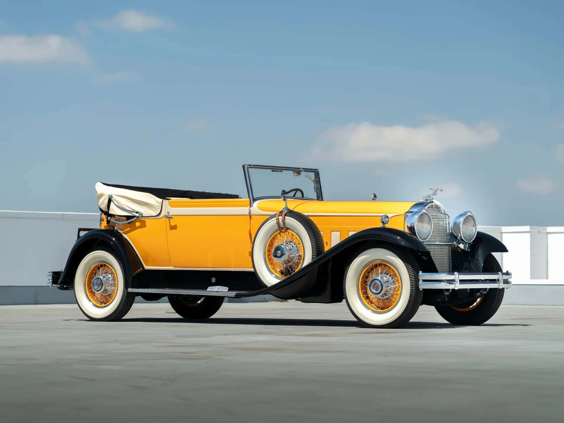 1930 Packard 745 Deluxe Eight Convertible Victoria sold for $236,500