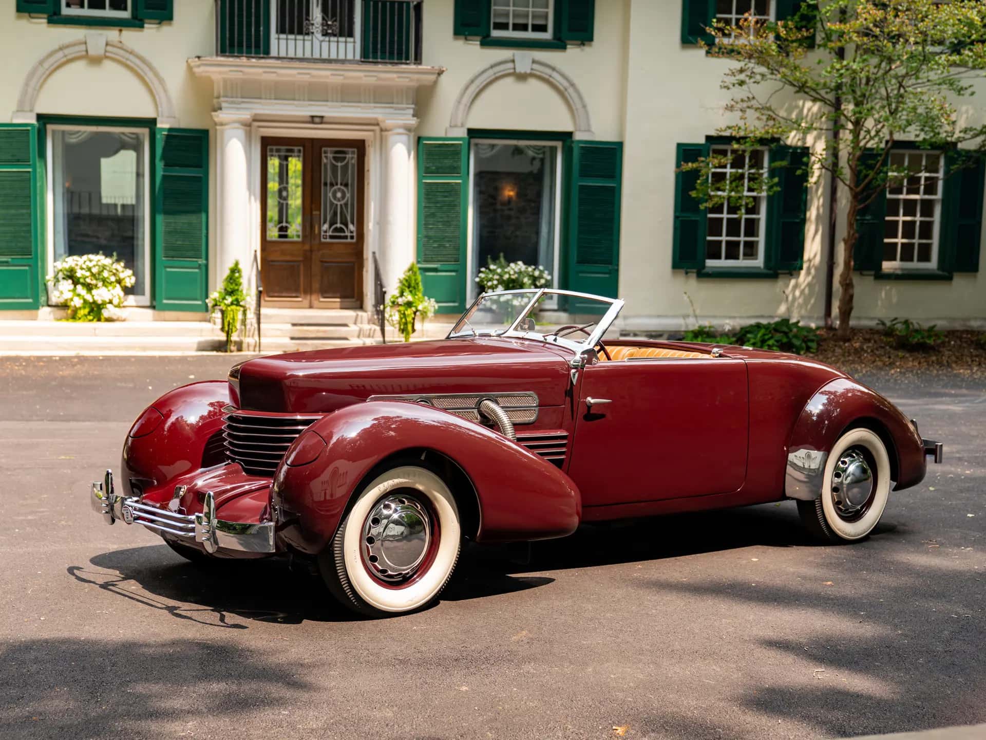 1937 Cord 812 Supercharged Cabriolet sold for $209,000