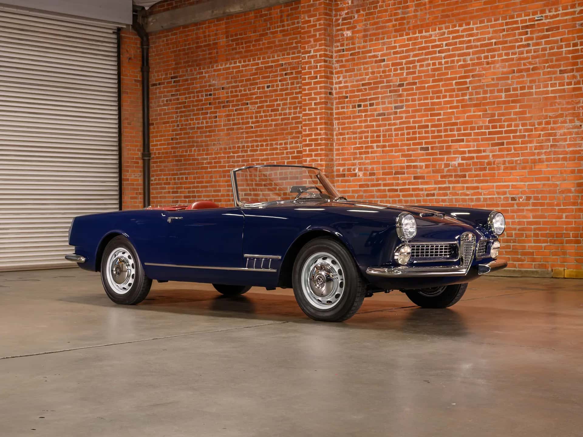 1962 Alfa Romeo 2000 Spider sold for $134,400