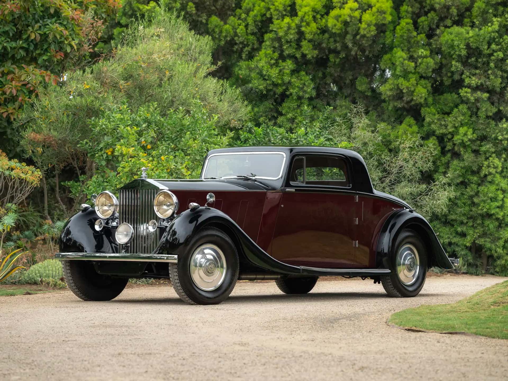 1936 Rolls-Royce Phantom III Fixed Head Coupe sold for $196,000