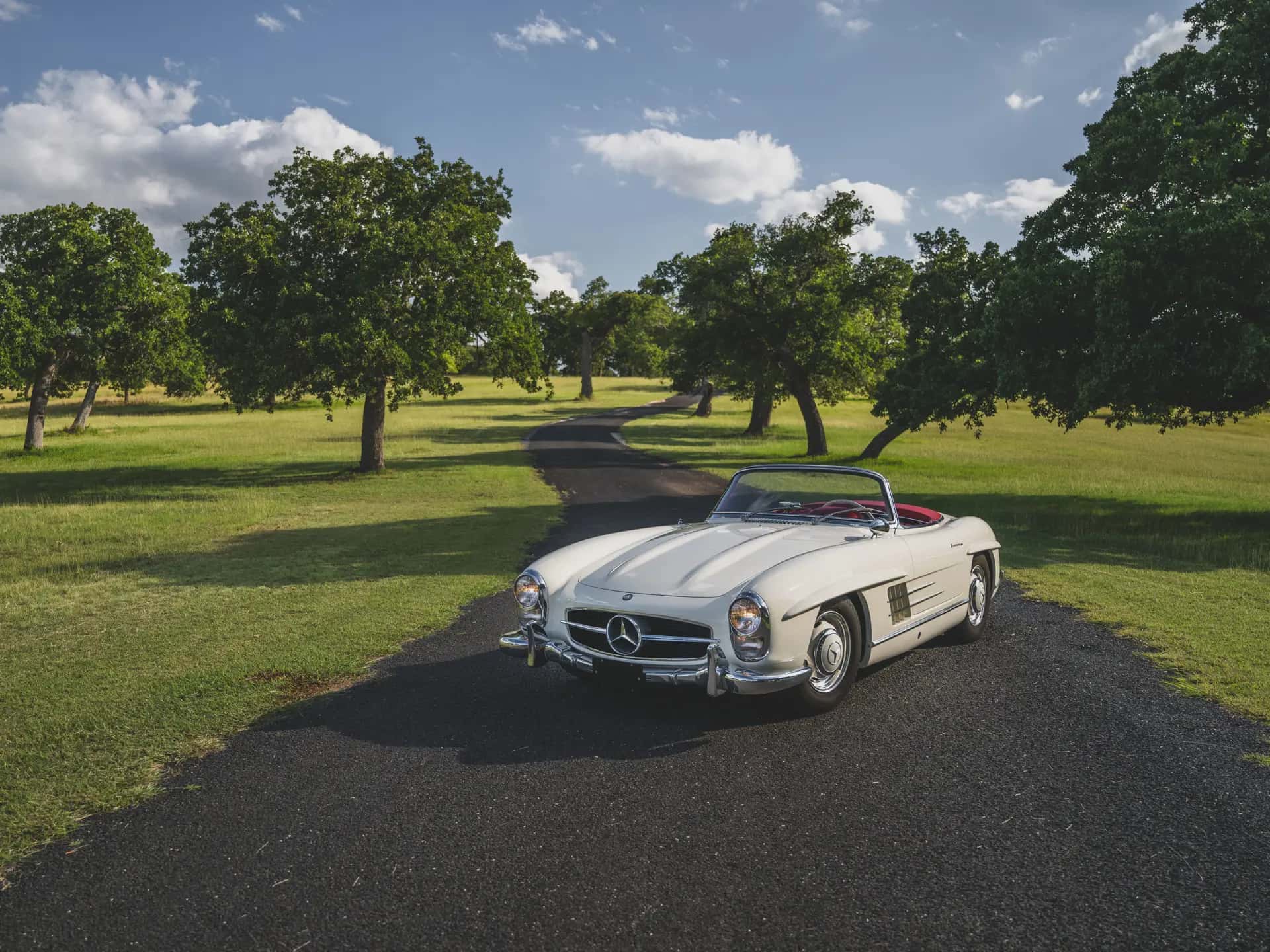1961 Mercedes-Benz 300 SL Roadster sold for $1,545,000