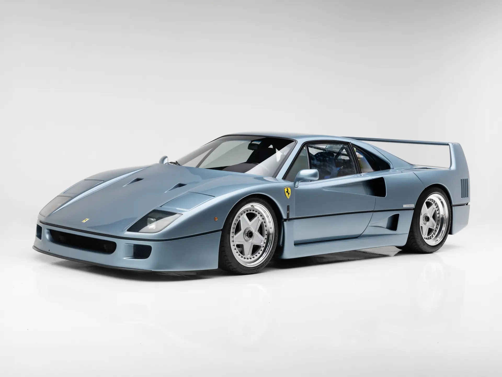 1992 Ferrari F40 sold for $2,755,000