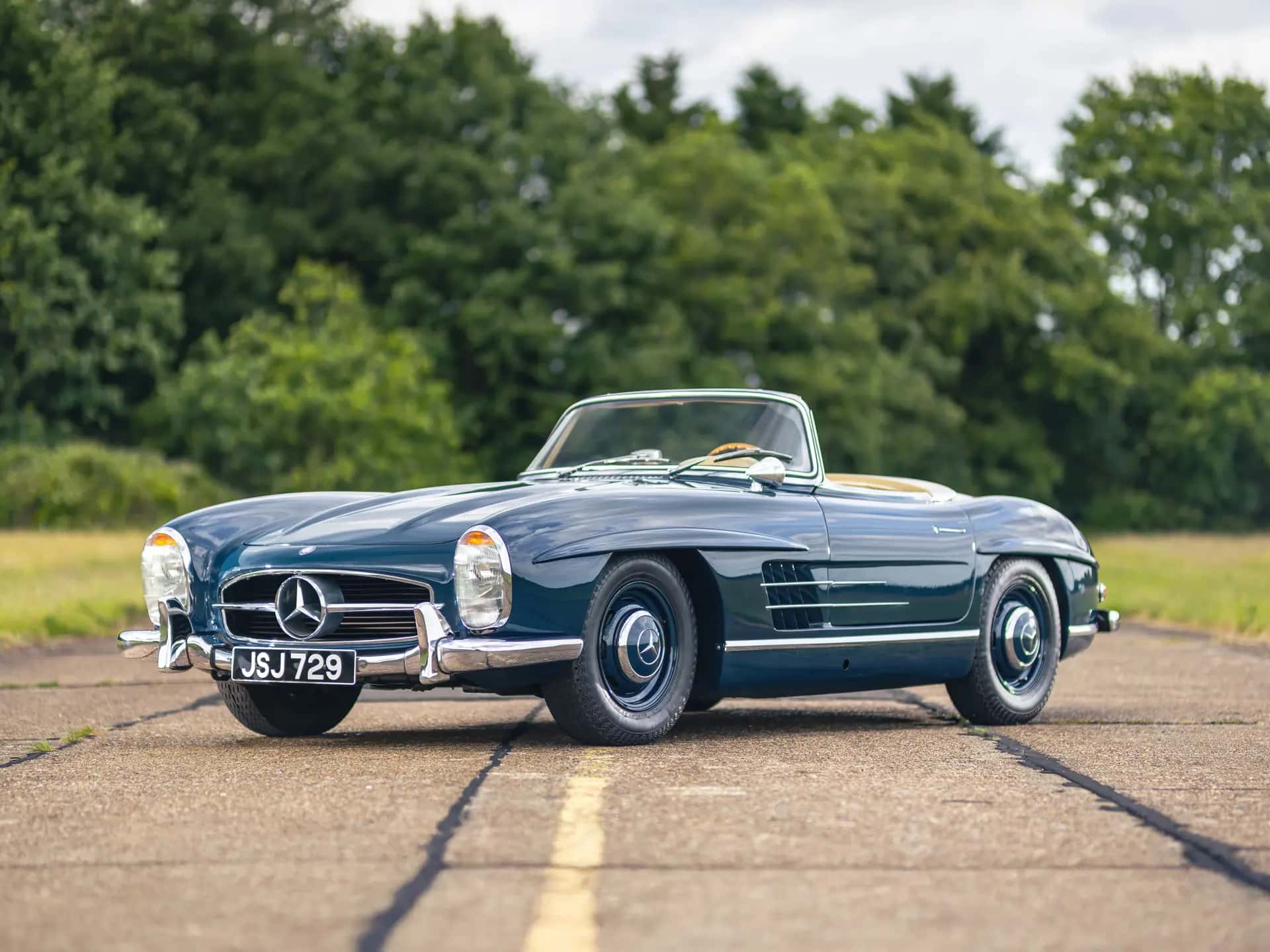 1958 Mercedes-Benz 300 SL Roadster sold for £657,500