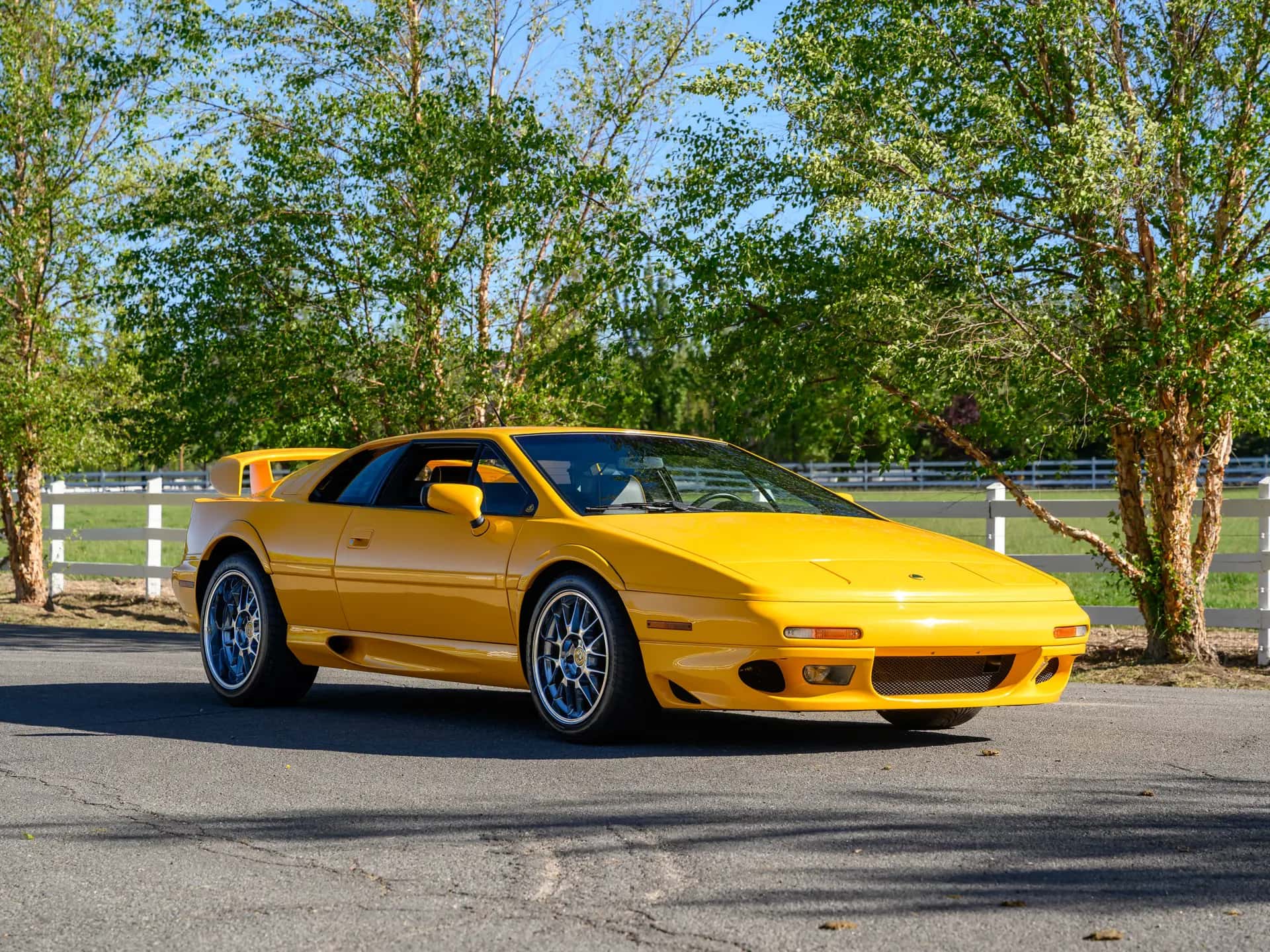 2003 Lotus Esprit V8 sold for $0